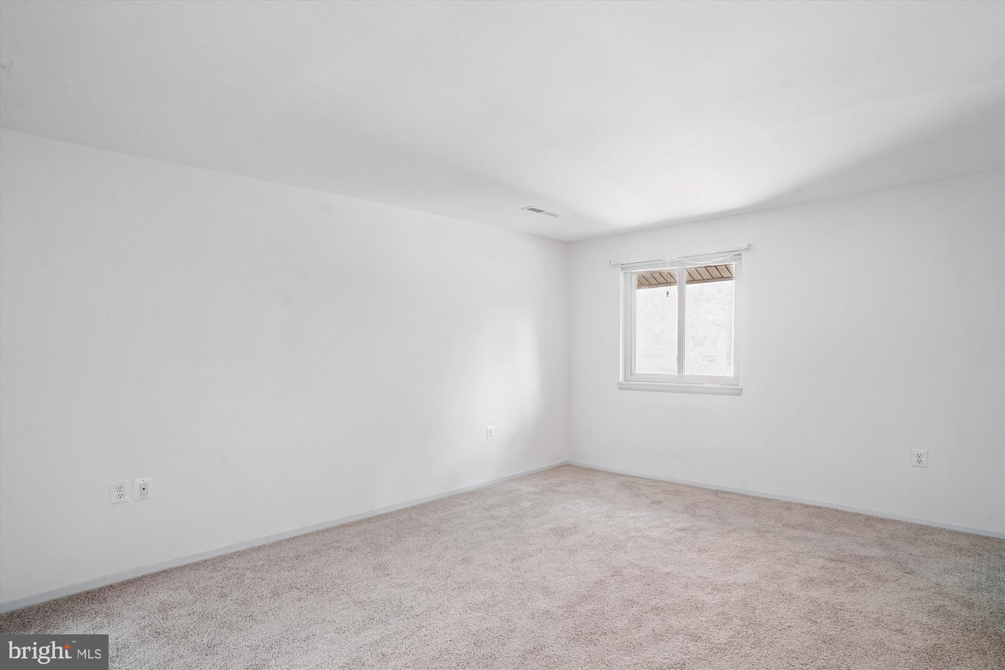 NORMANDIE ON THE LAKE I - Residential Lease