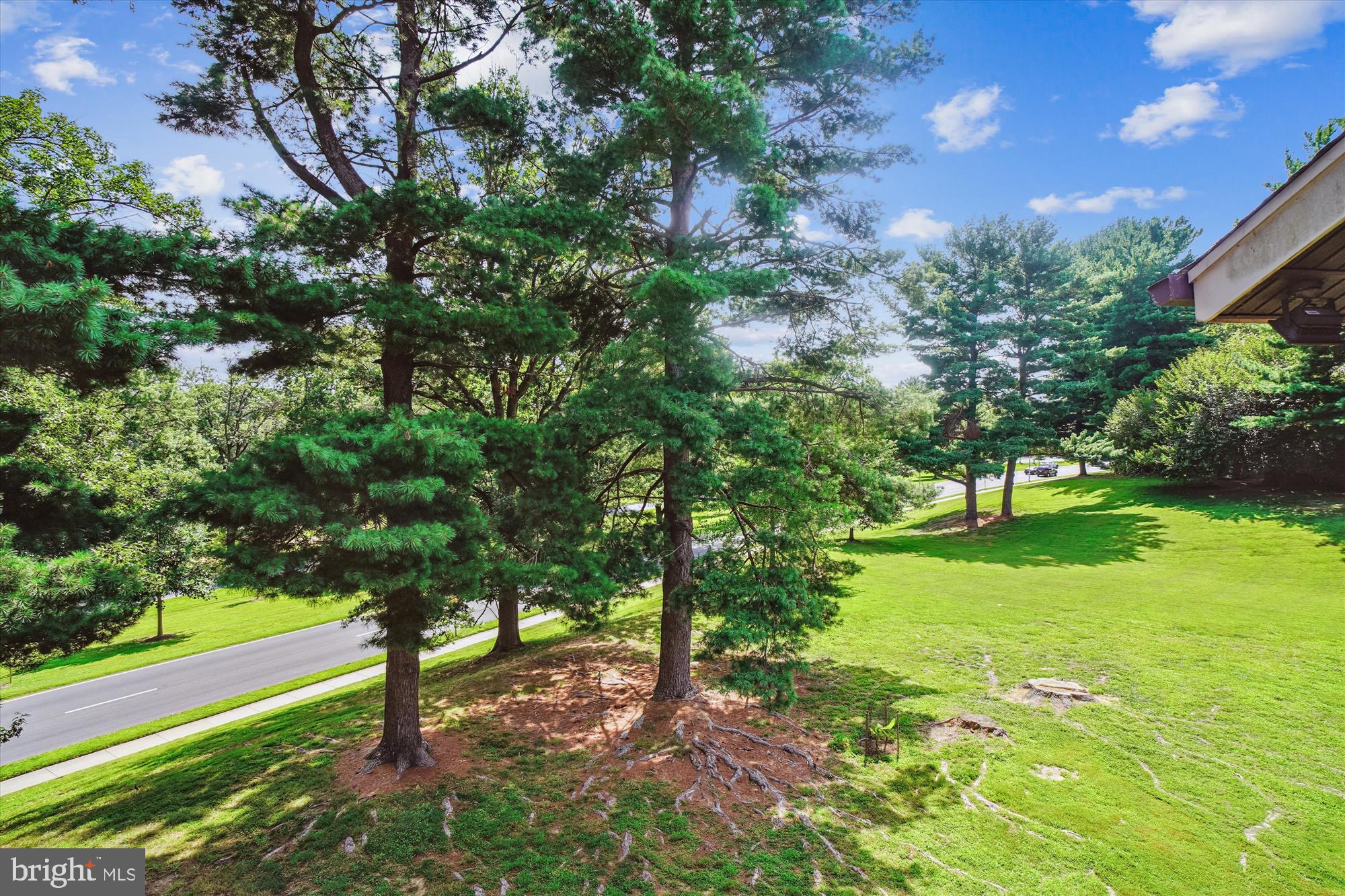 NORMANDIE ON THE LAKE I - Residential Lease