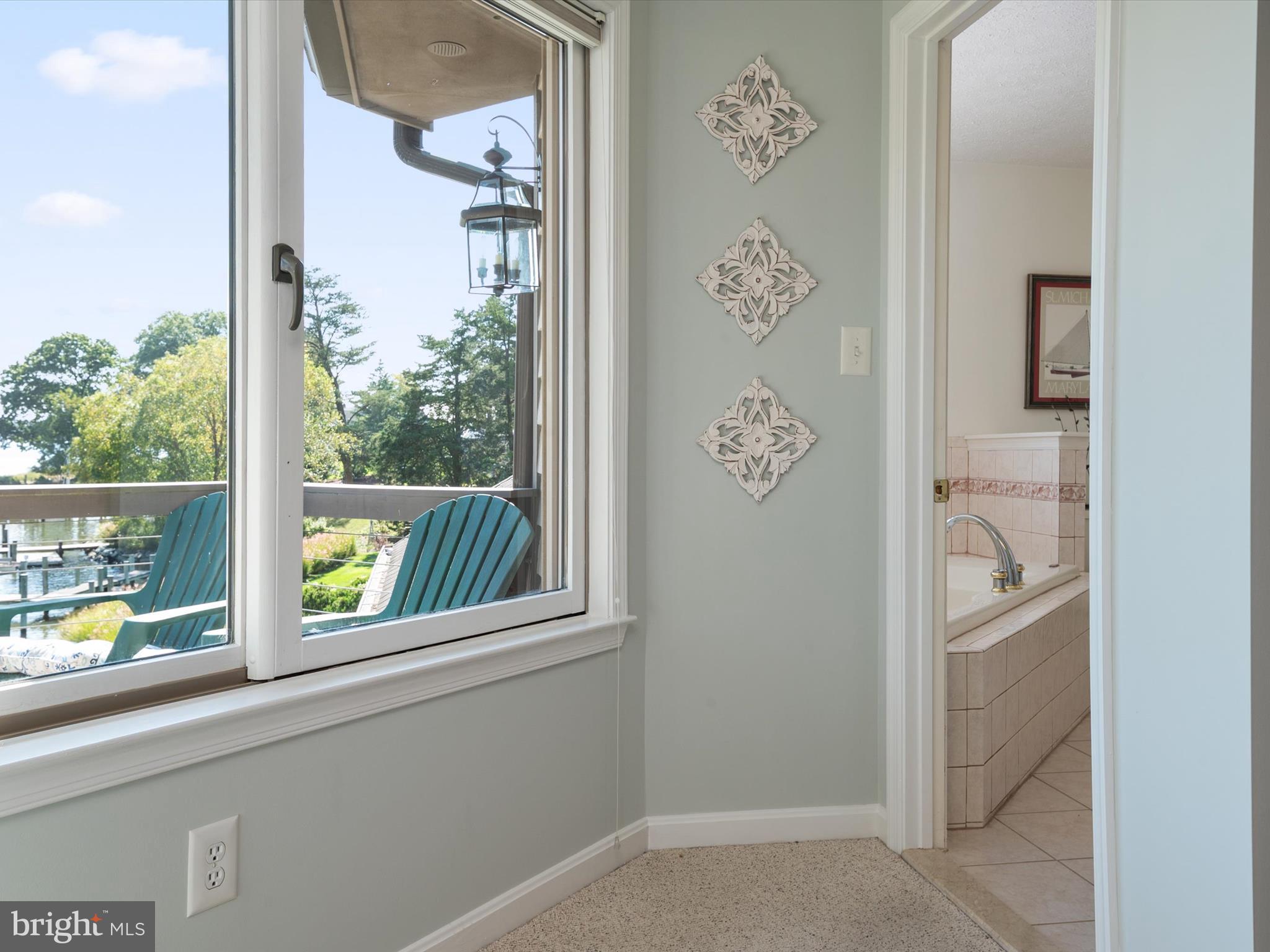 WILD ROSE SHORES - Residential