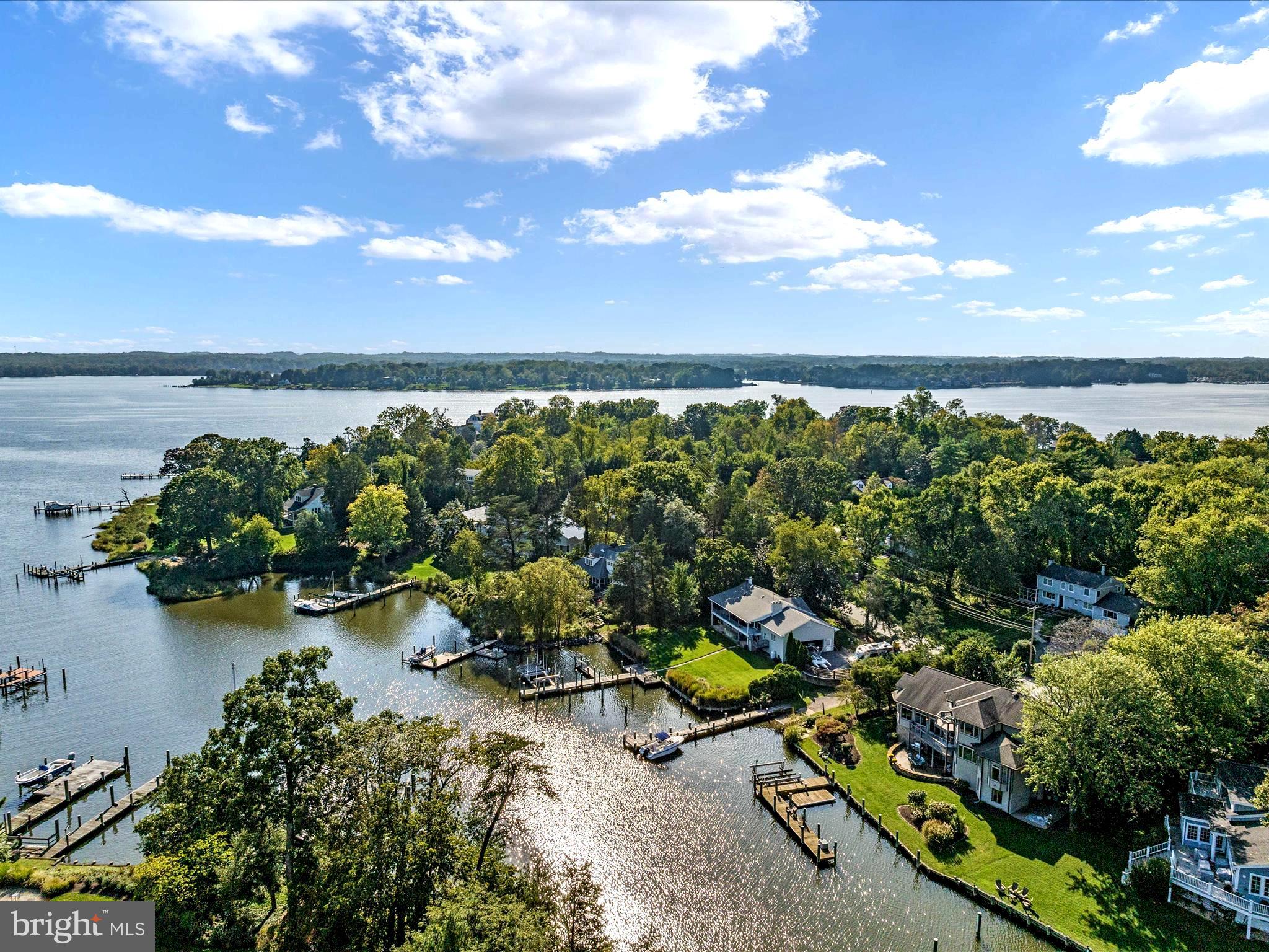 WILD ROSE SHORES - Residential