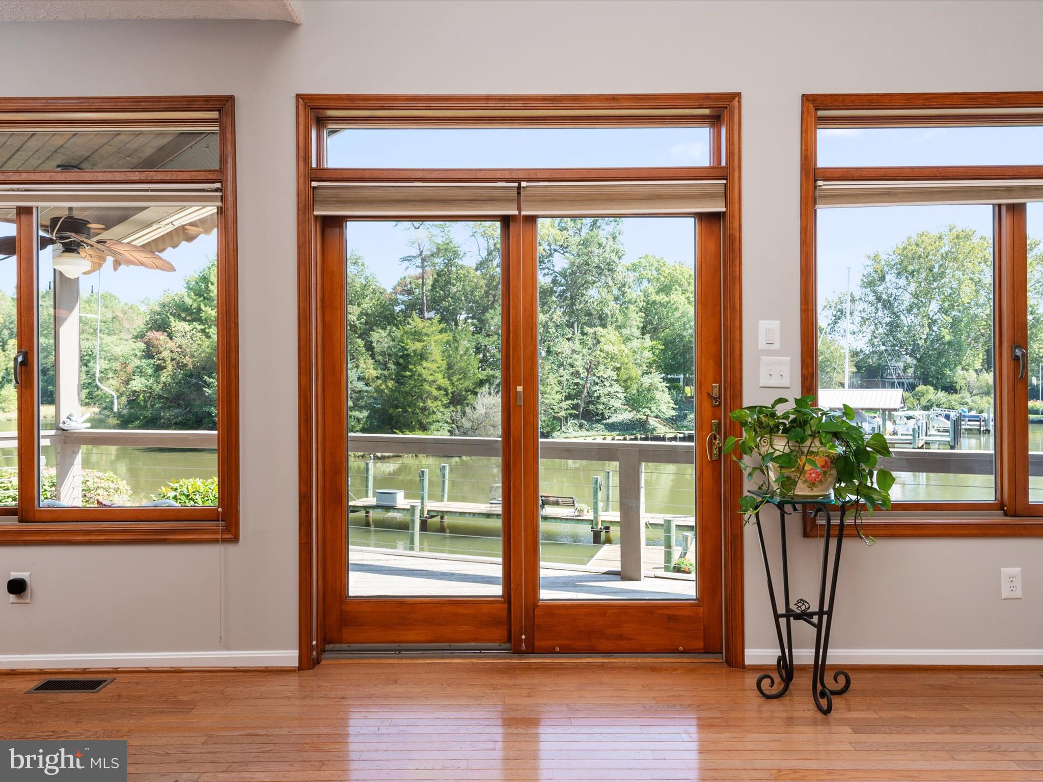 WILD ROSE SHORES - Residential