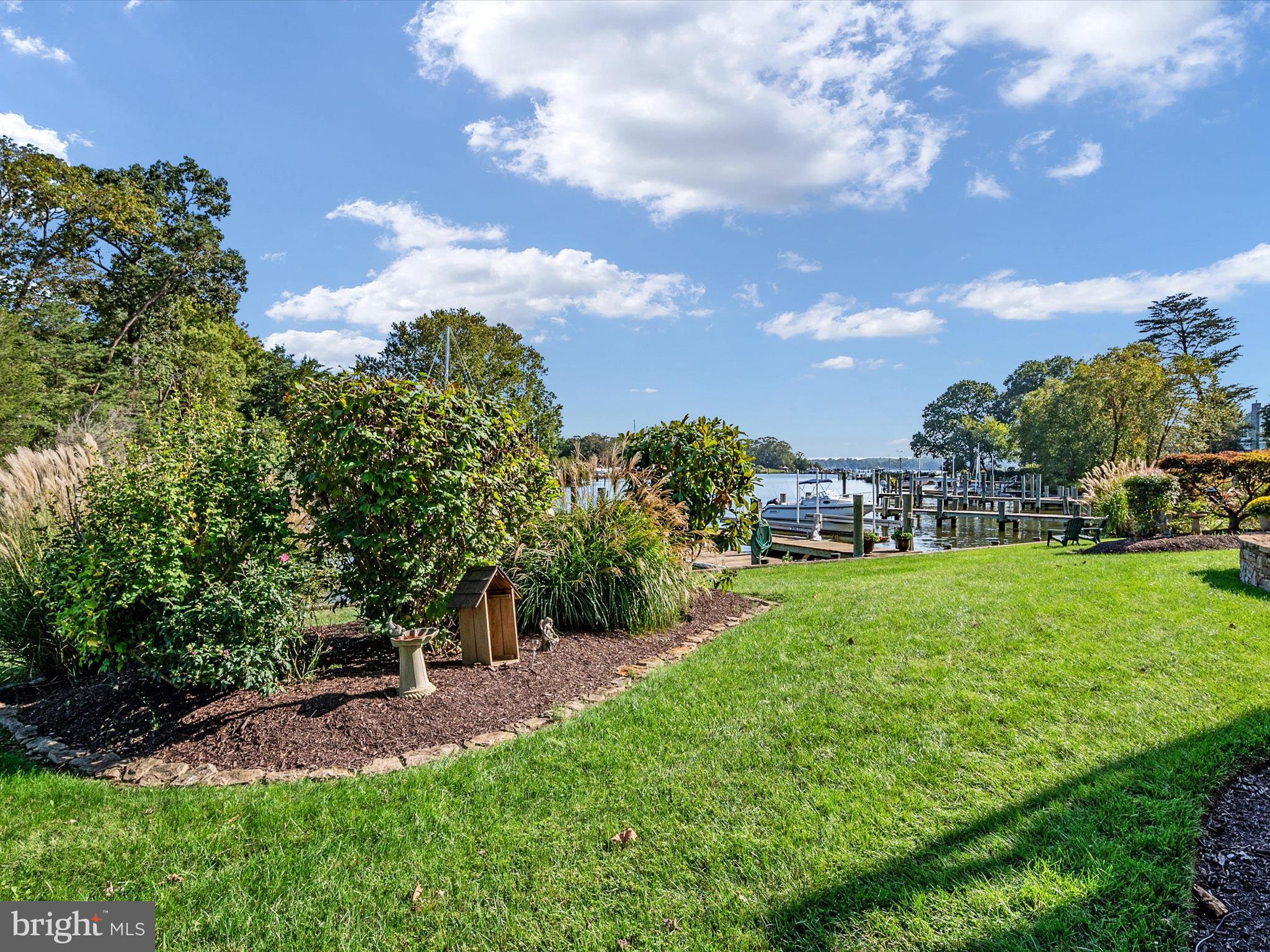 WILD ROSE SHORES - Residential