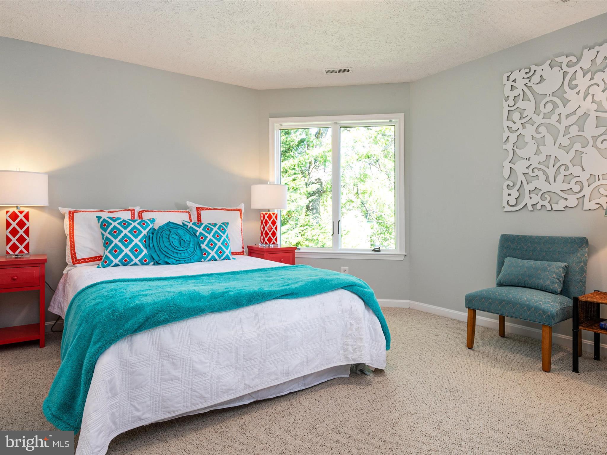 WILD ROSE SHORES - Residential