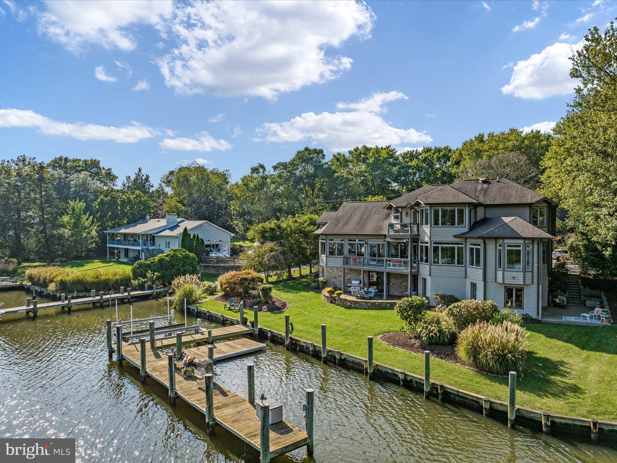 WILD ROSE SHORES - Residential