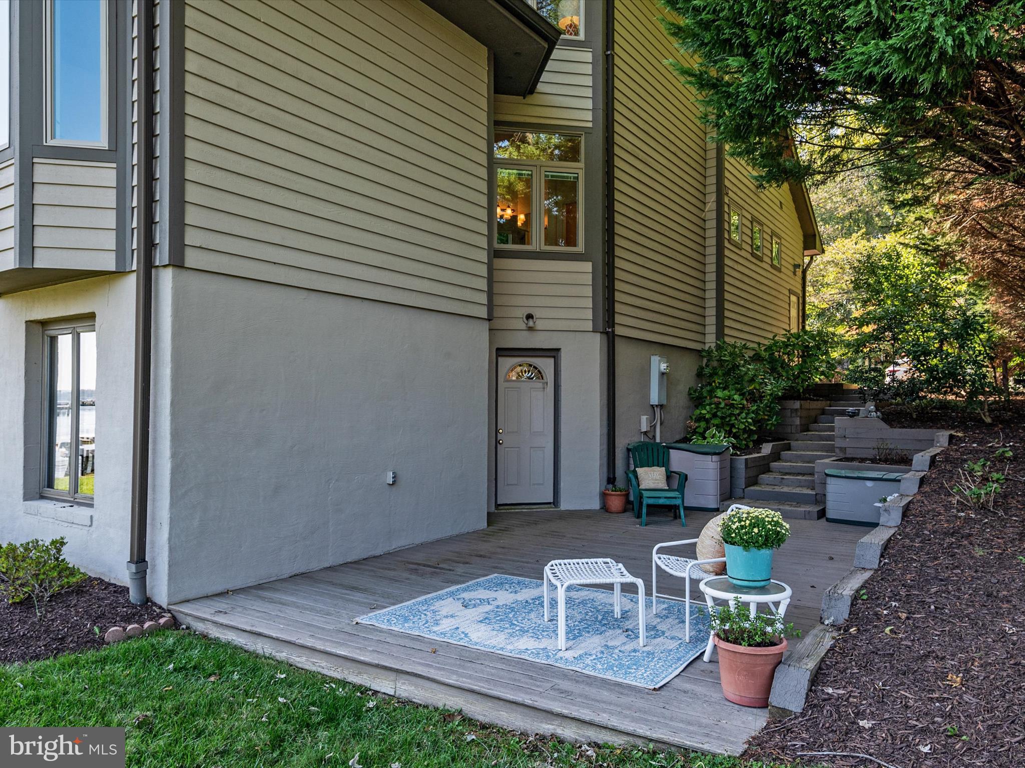 WILD ROSE SHORES - Residential