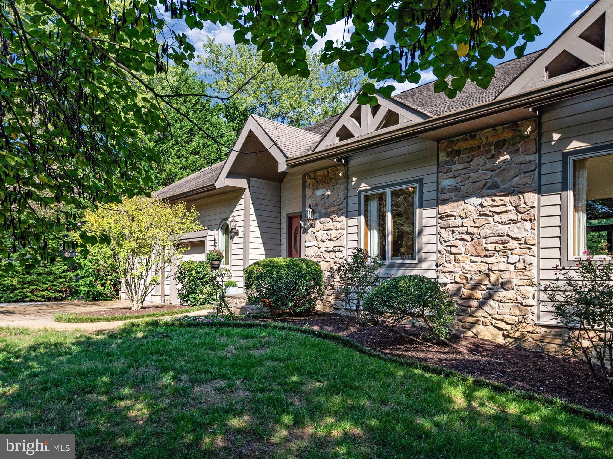 WILD ROSE SHORES - Residential