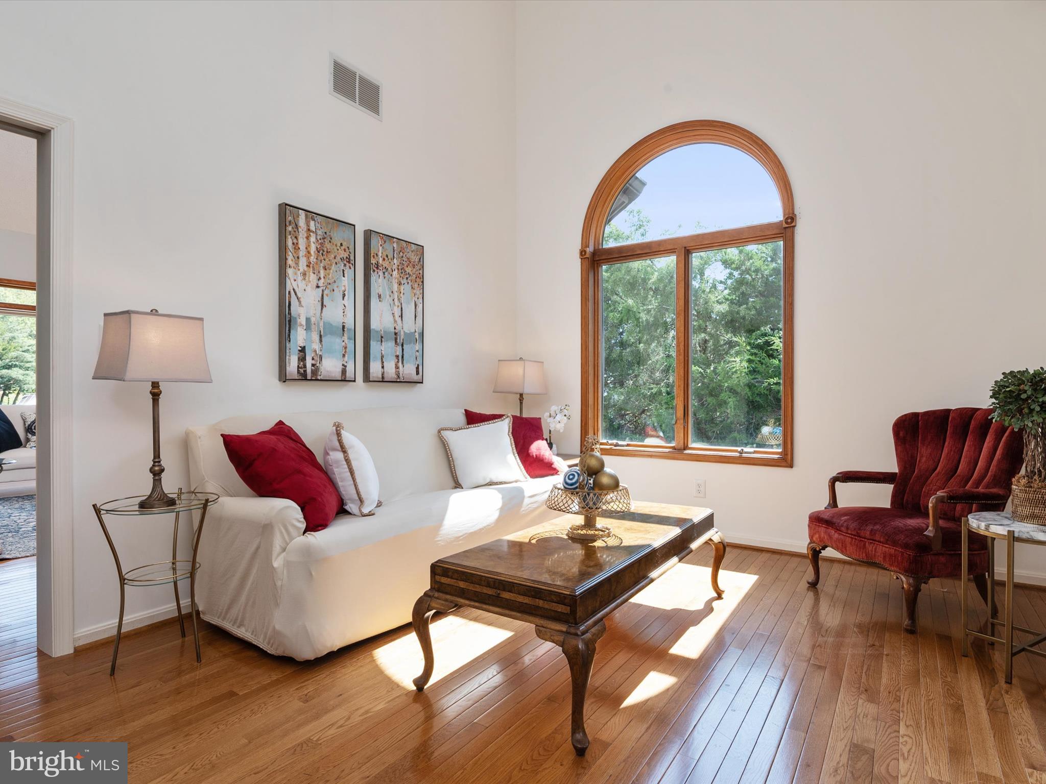 WILD ROSE SHORES - Residential