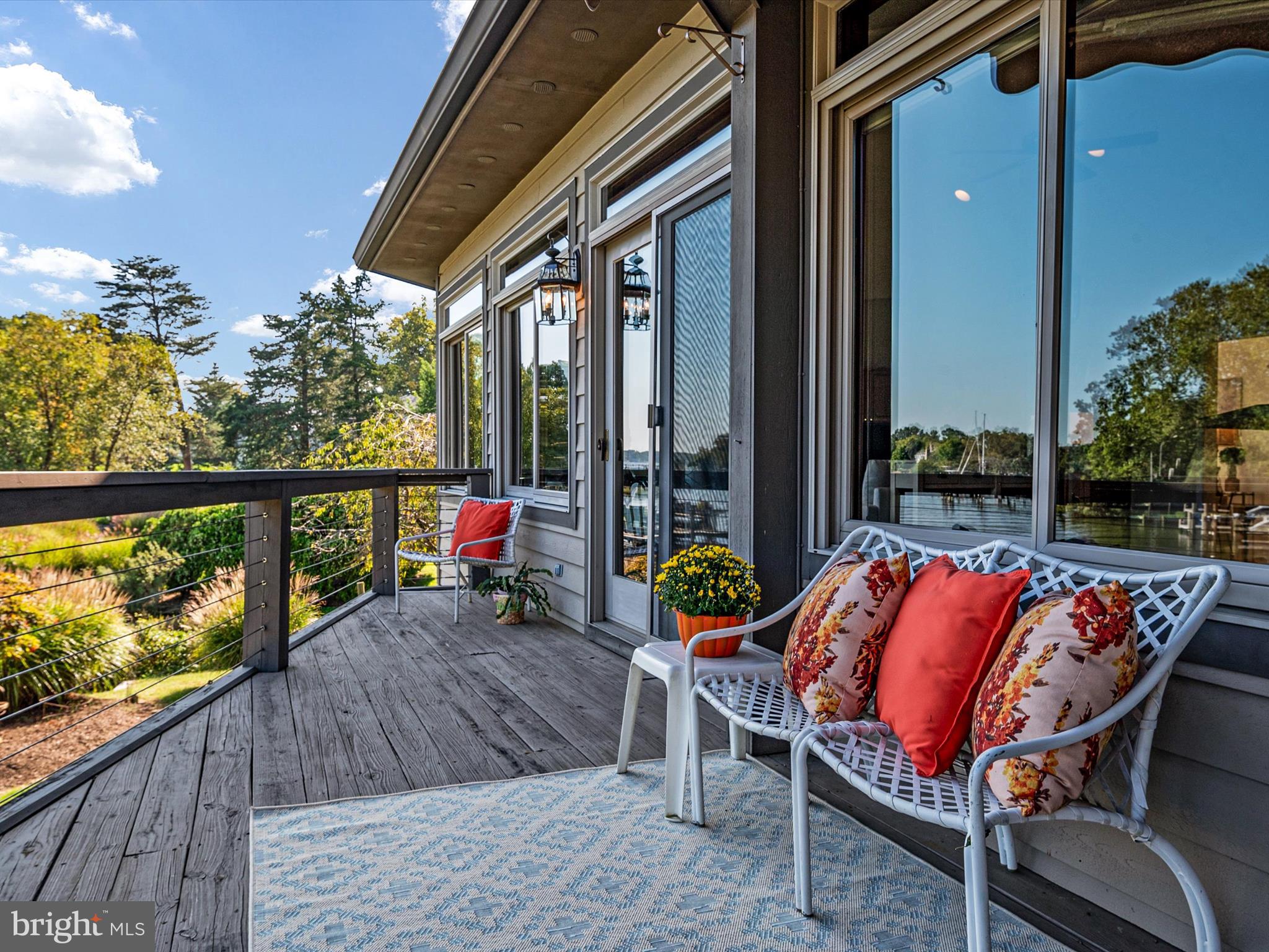 WILD ROSE SHORES - Residential