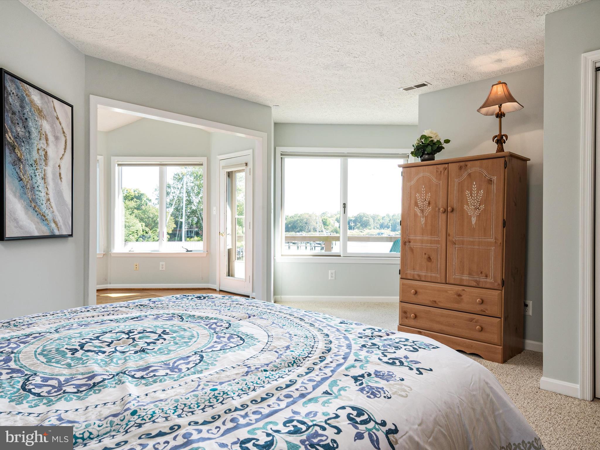 WILD ROSE SHORES - Residential