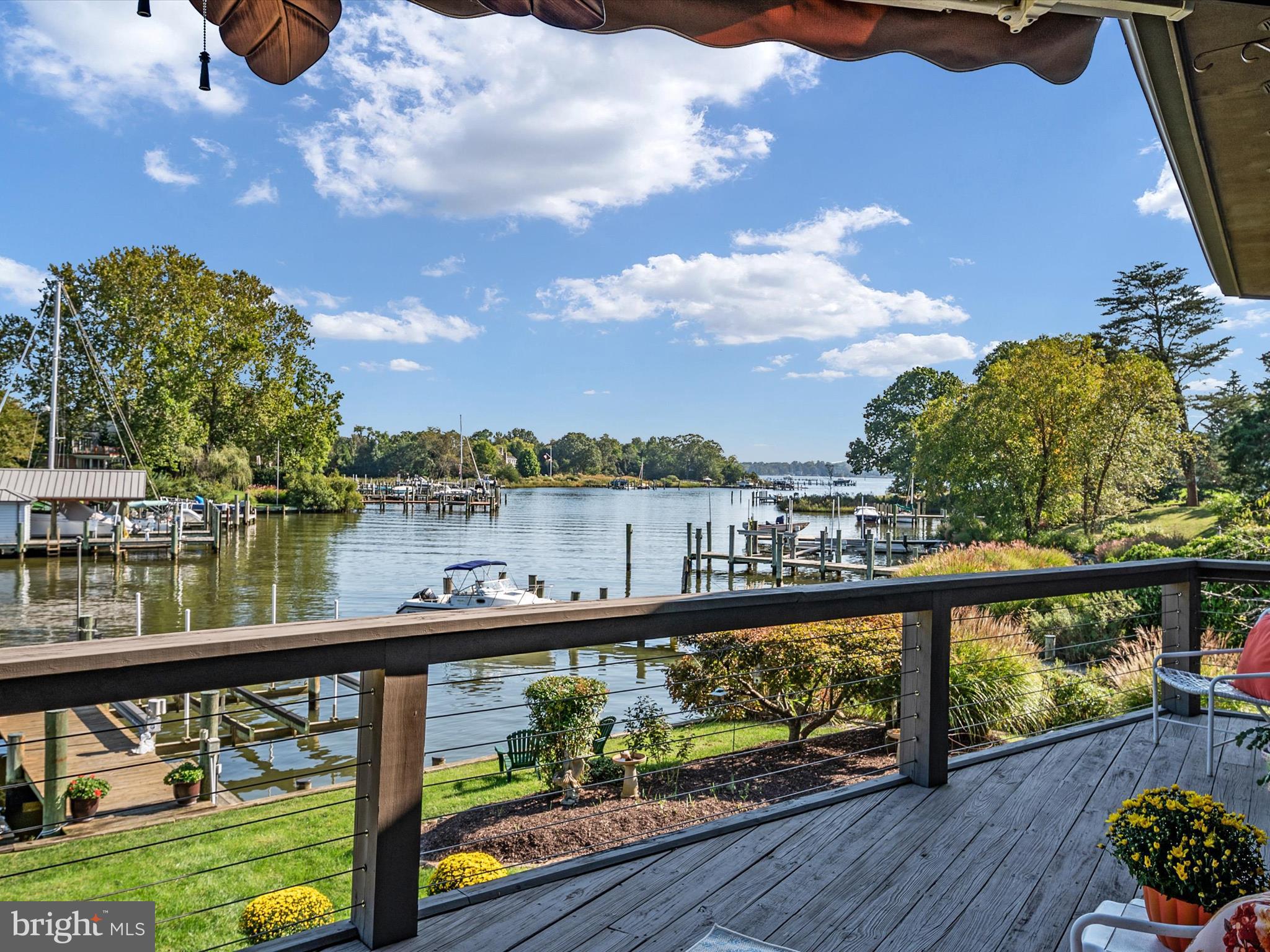 WILD ROSE SHORES - Residential