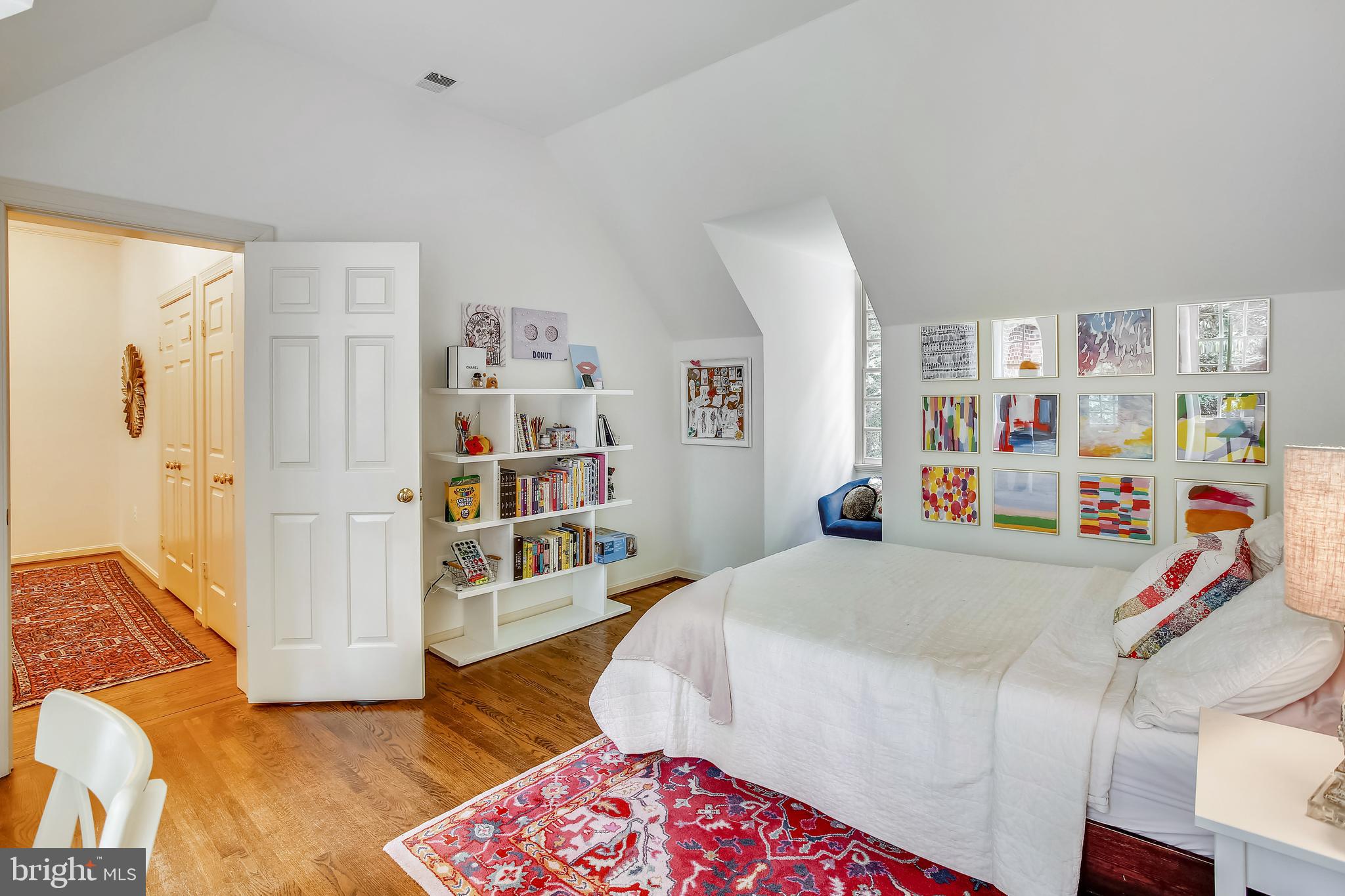 PEACOCK STATION - Residential