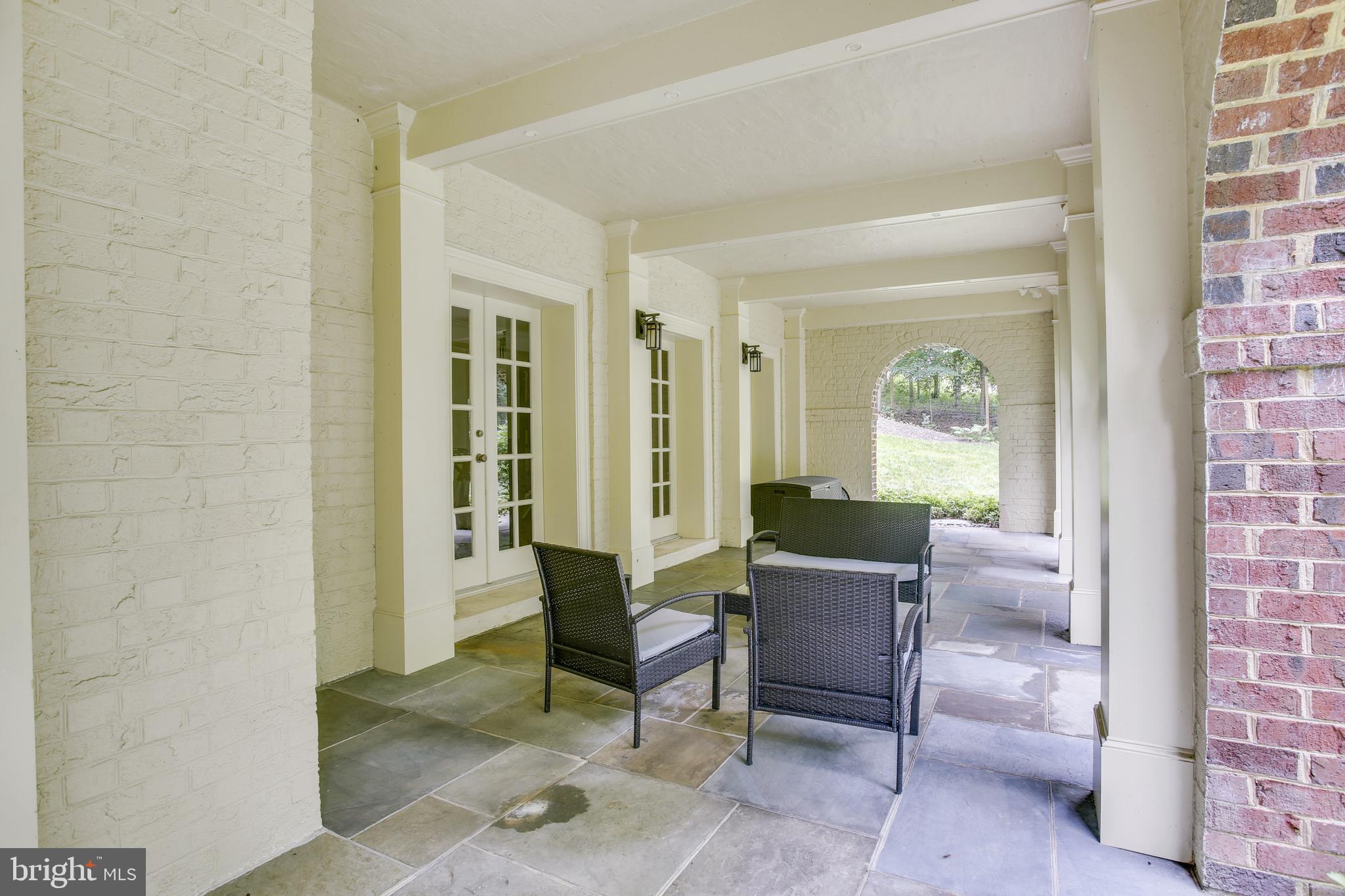 PEACOCK STATION - Residential