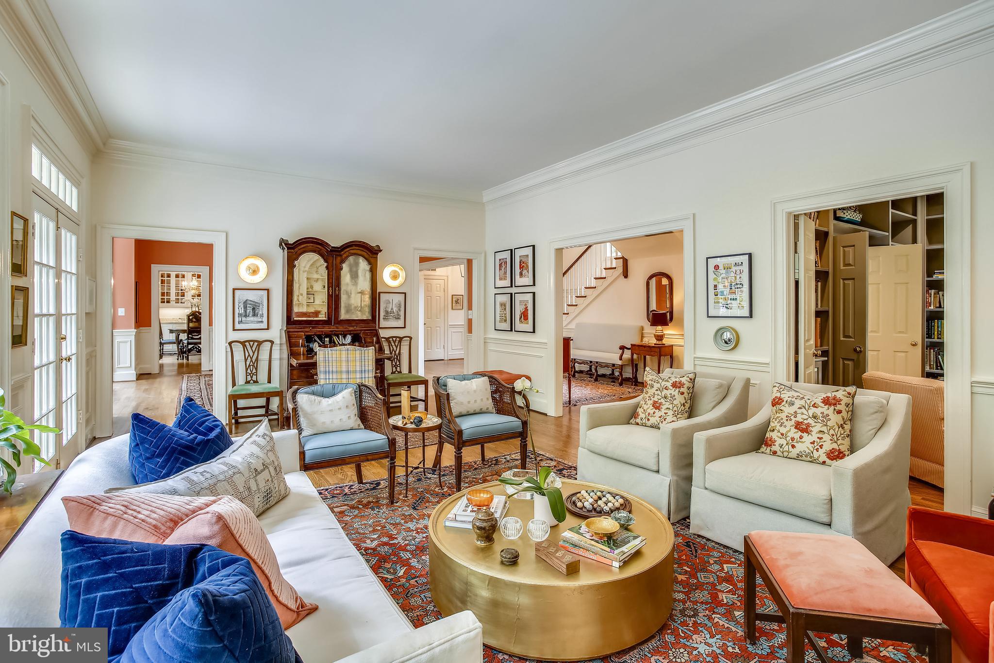 PEACOCK STATION - Residential