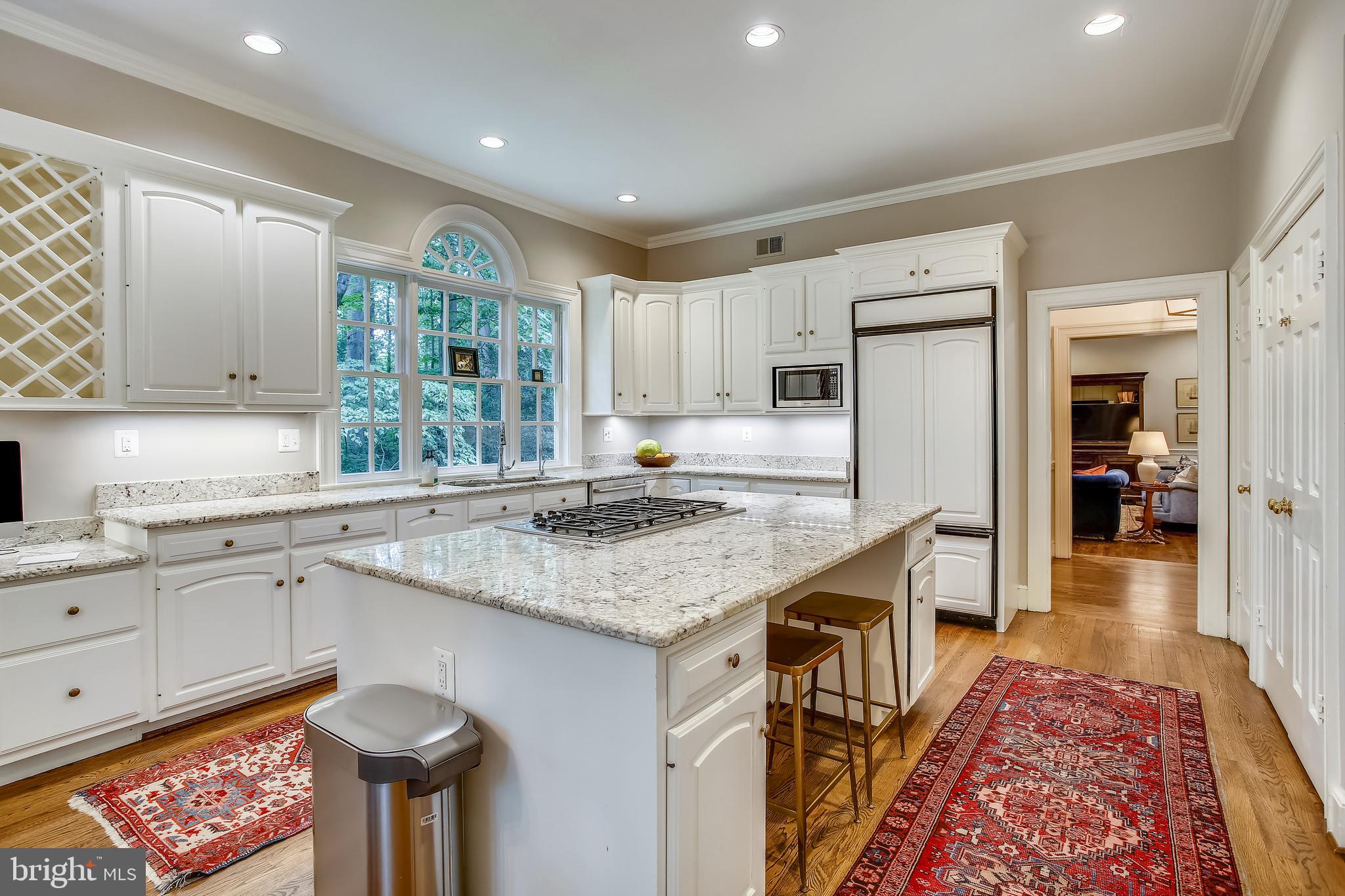 PEACOCK STATION - Residential