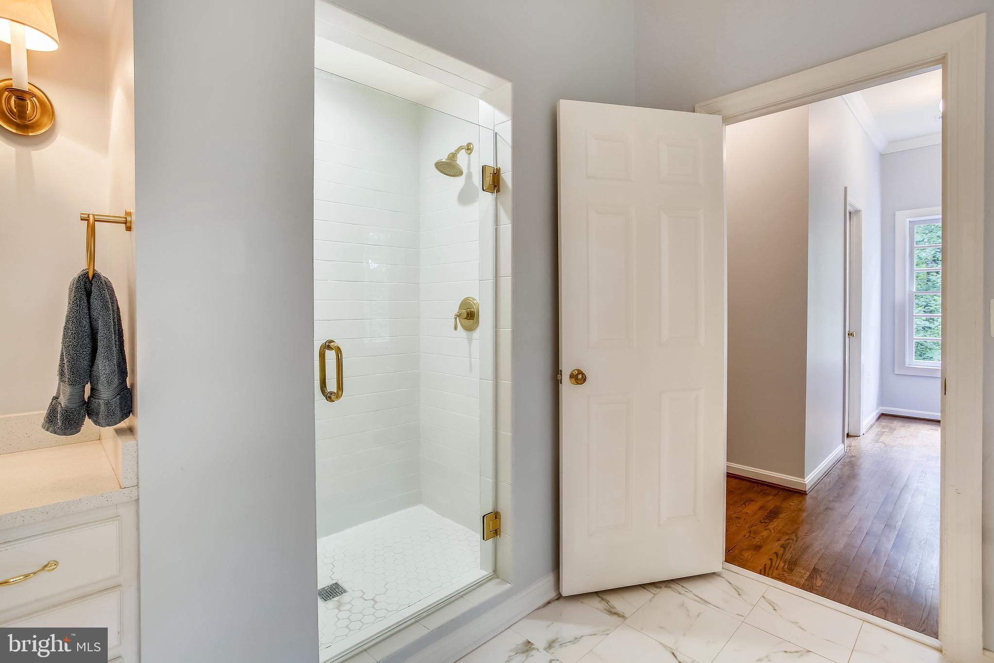 PEACOCK STATION - Residential