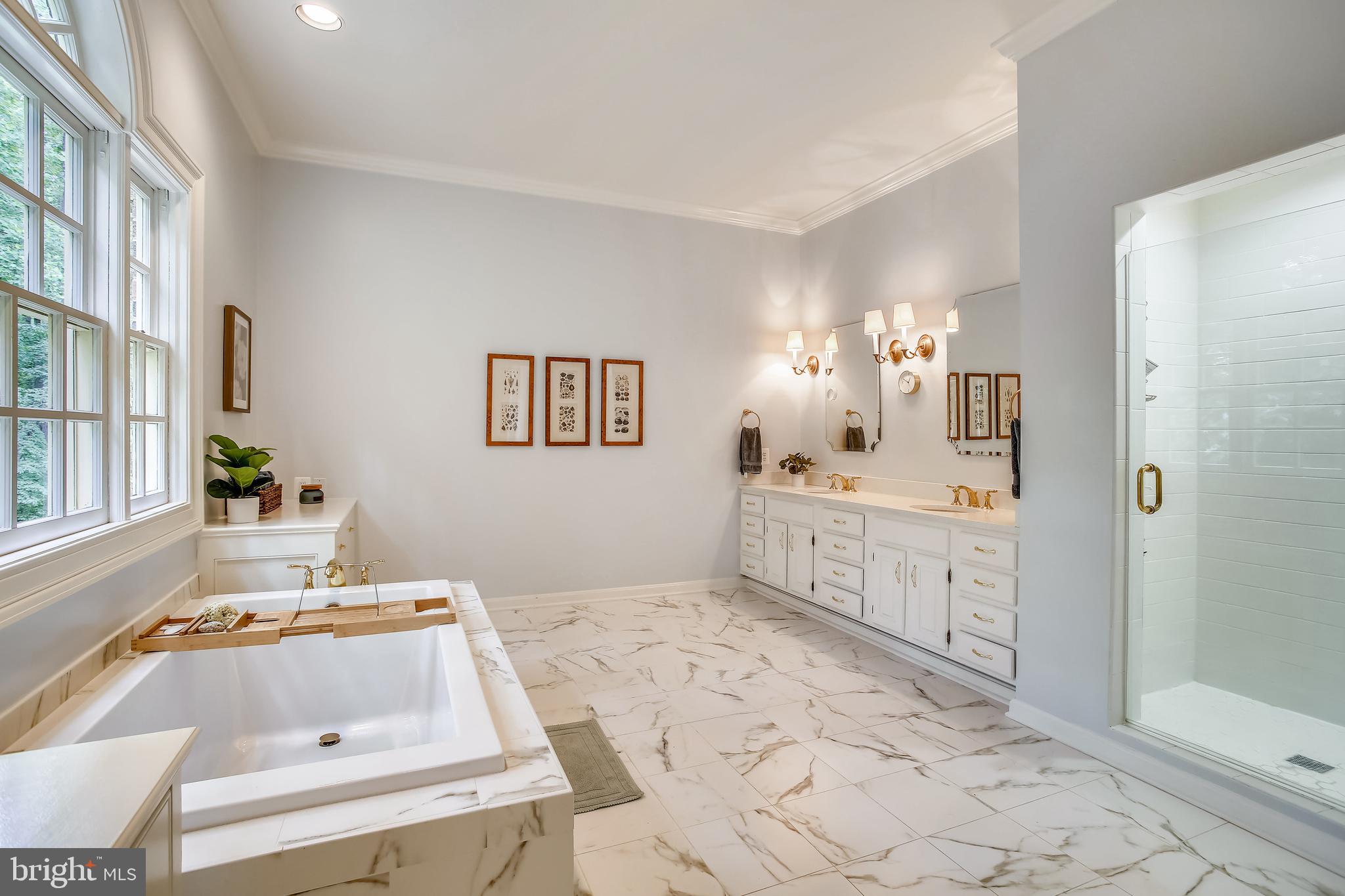 PEACOCK STATION - Residential