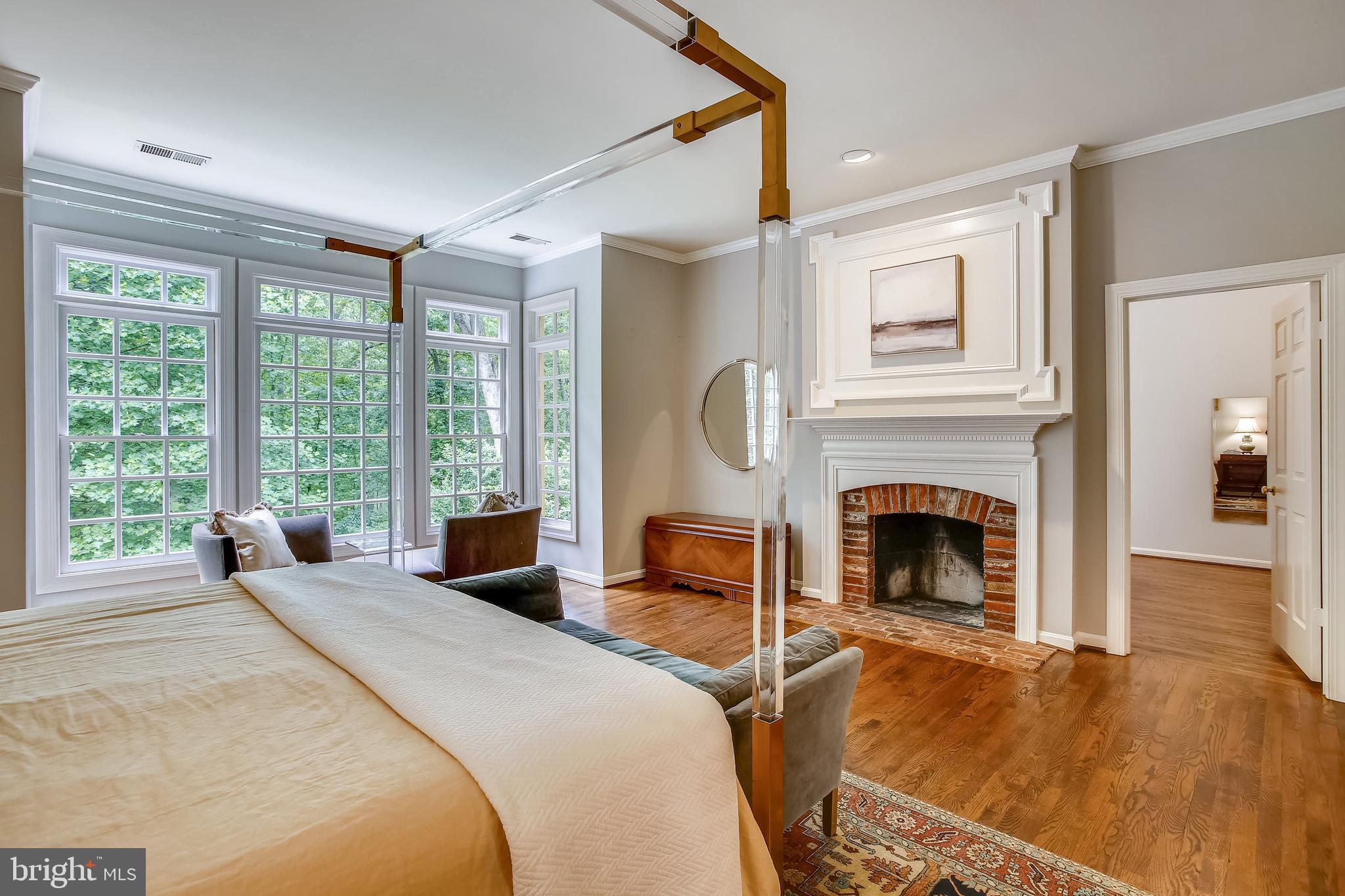 PEACOCK STATION - Residential