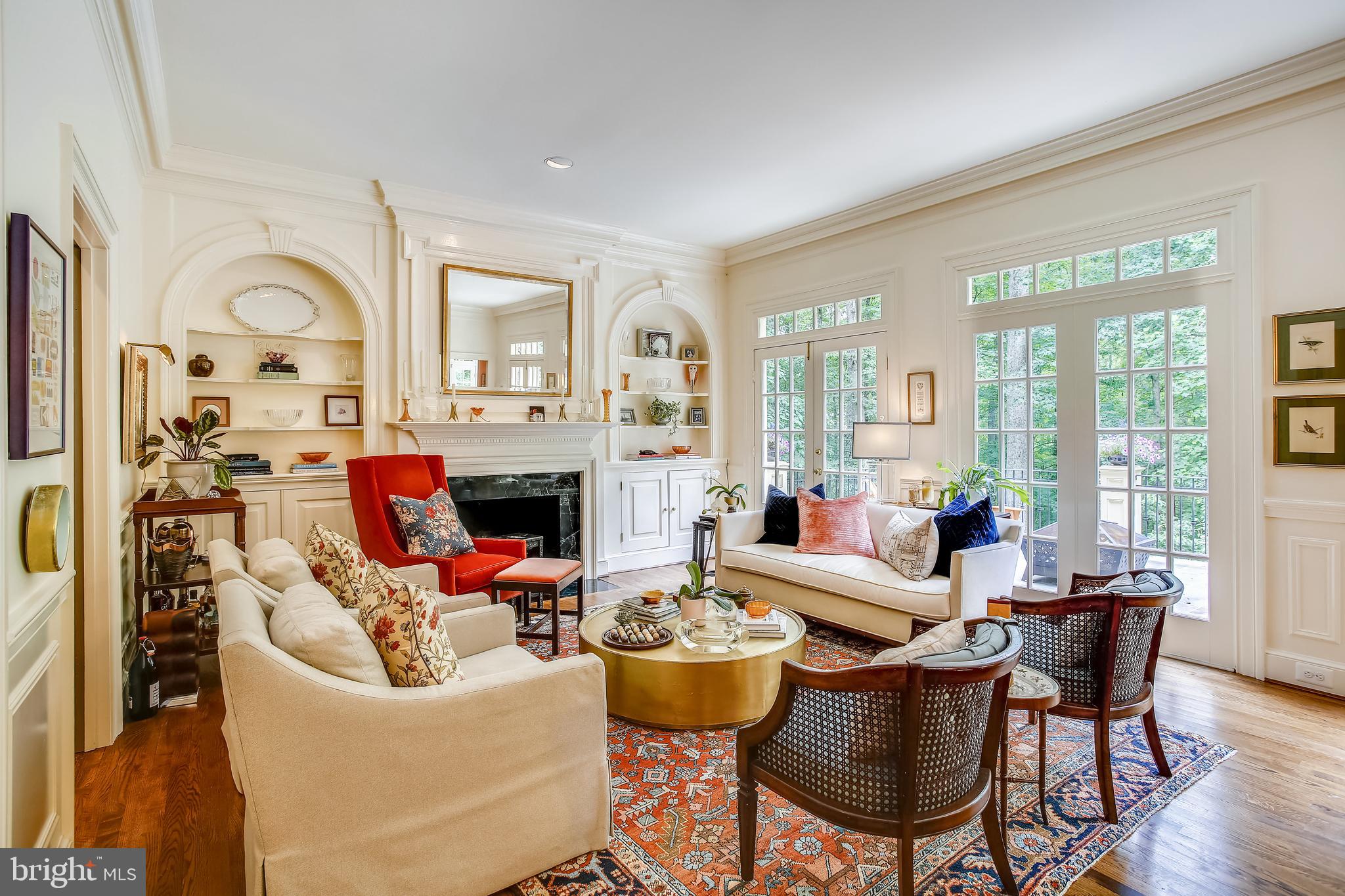 PEACOCK STATION - Residential