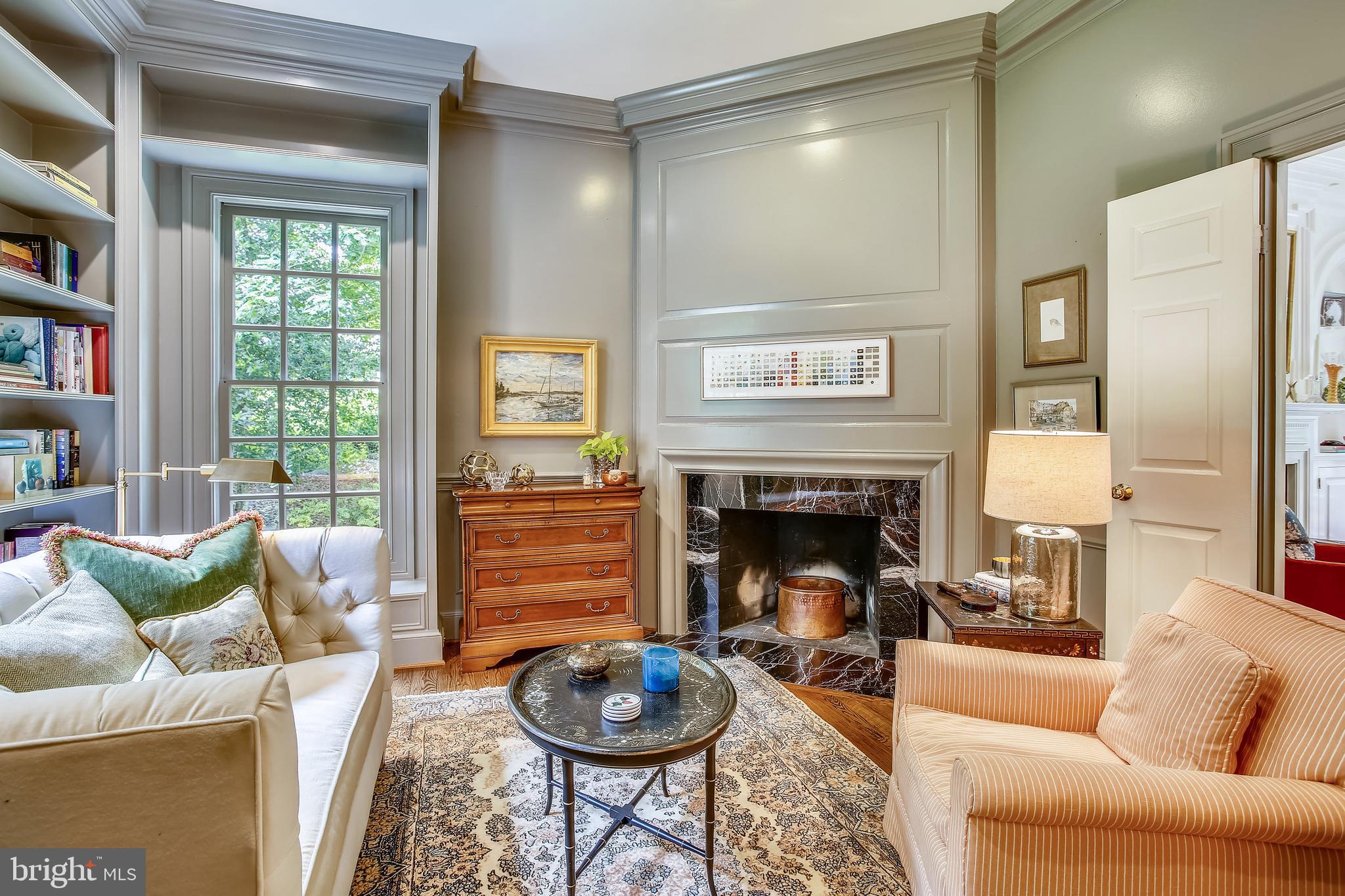 PEACOCK STATION - Residential