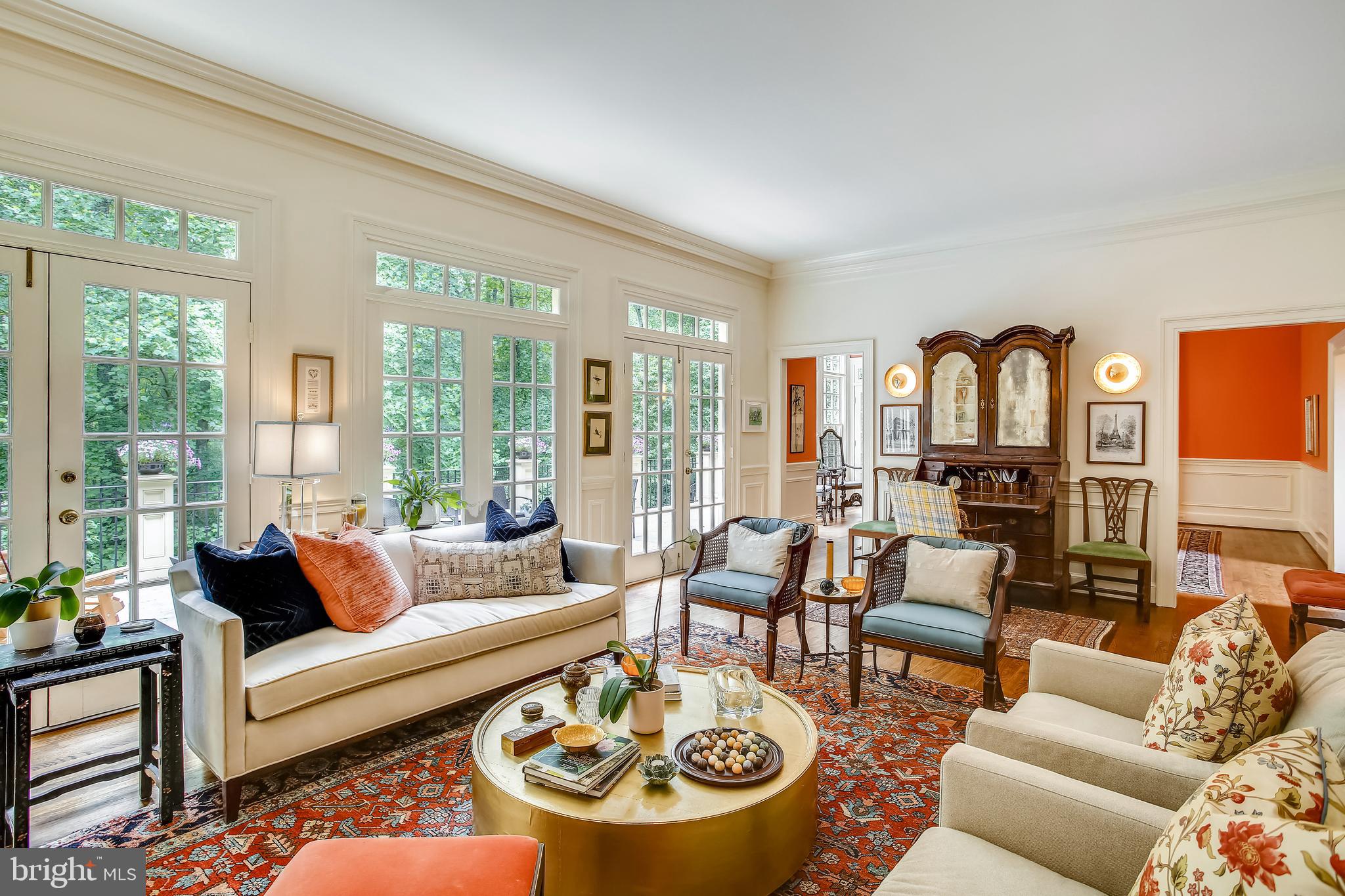 PEACOCK STATION - Residential