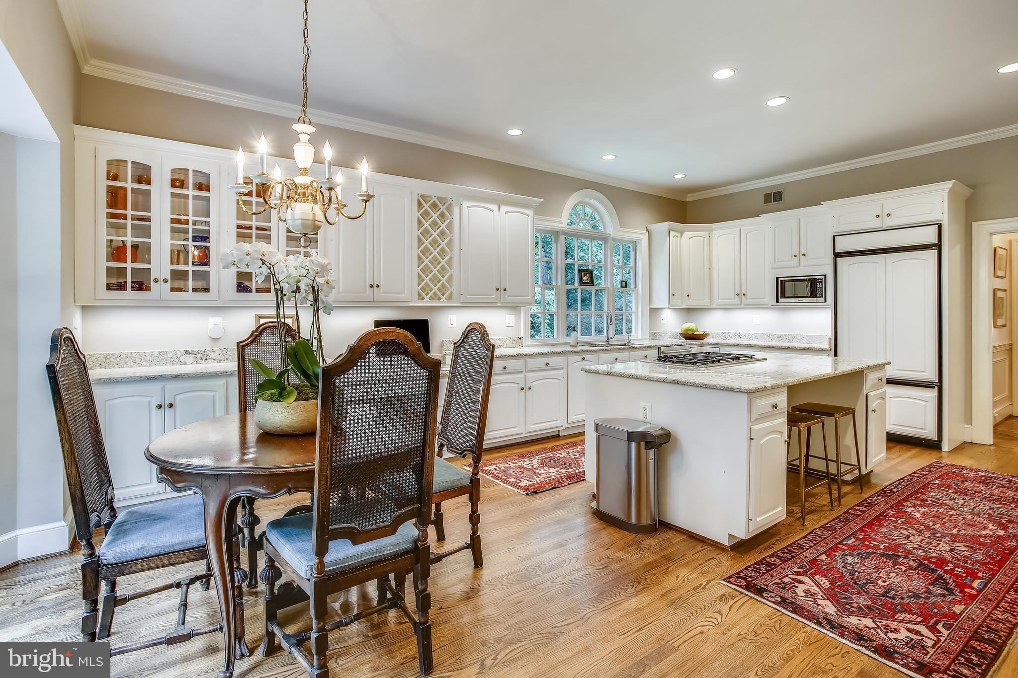 PEACOCK STATION - Residential