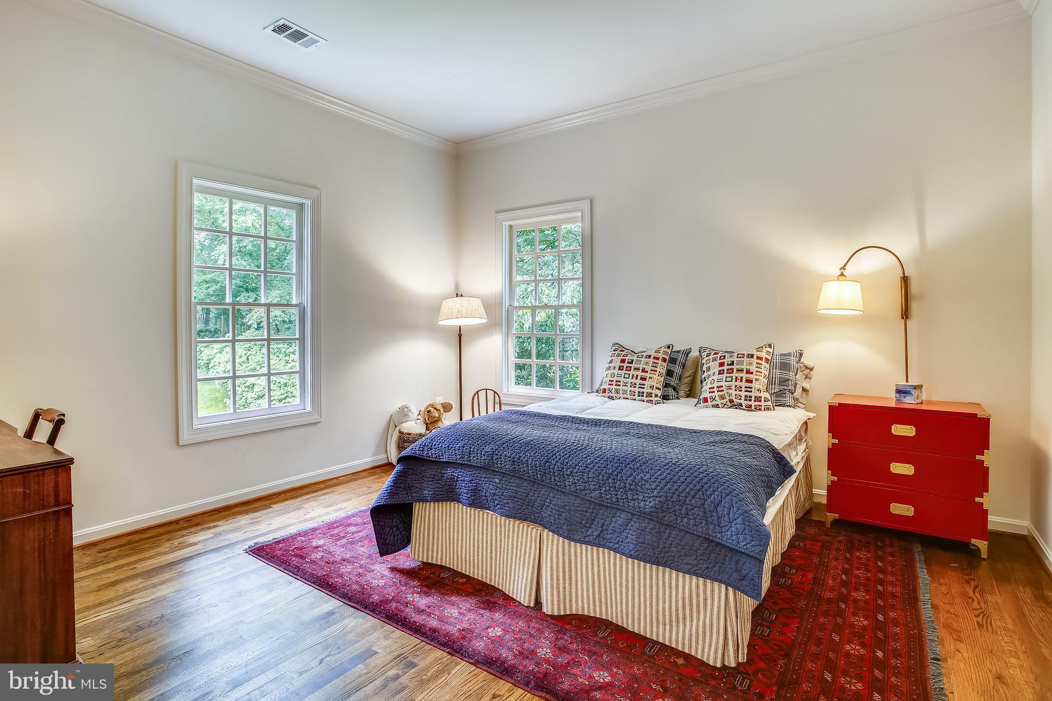 PEACOCK STATION - Residential