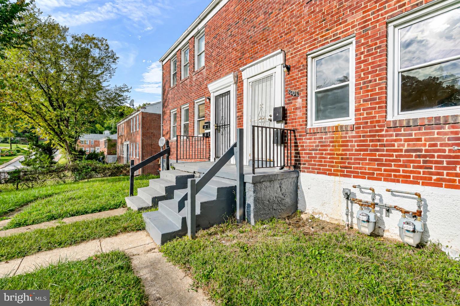 3001 LAWINA ROAD
