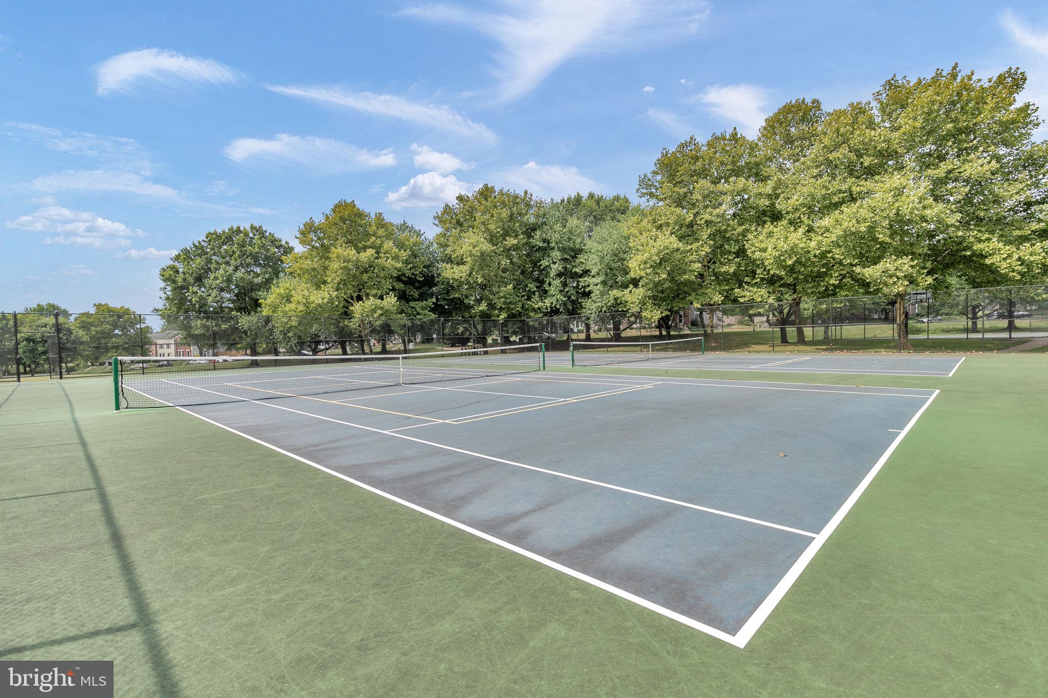 LAKETREE - Residential