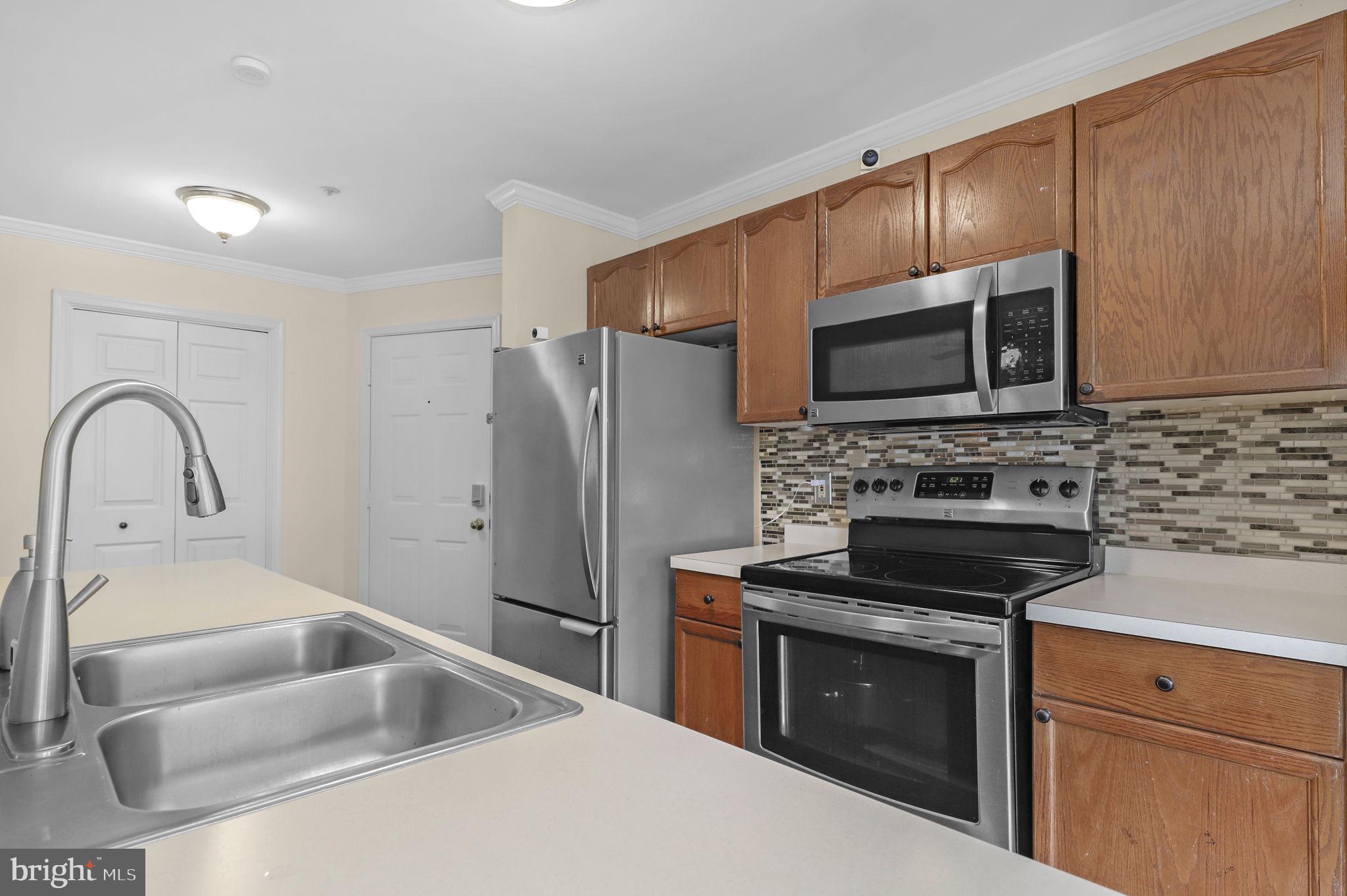 LAKETREE - Residential