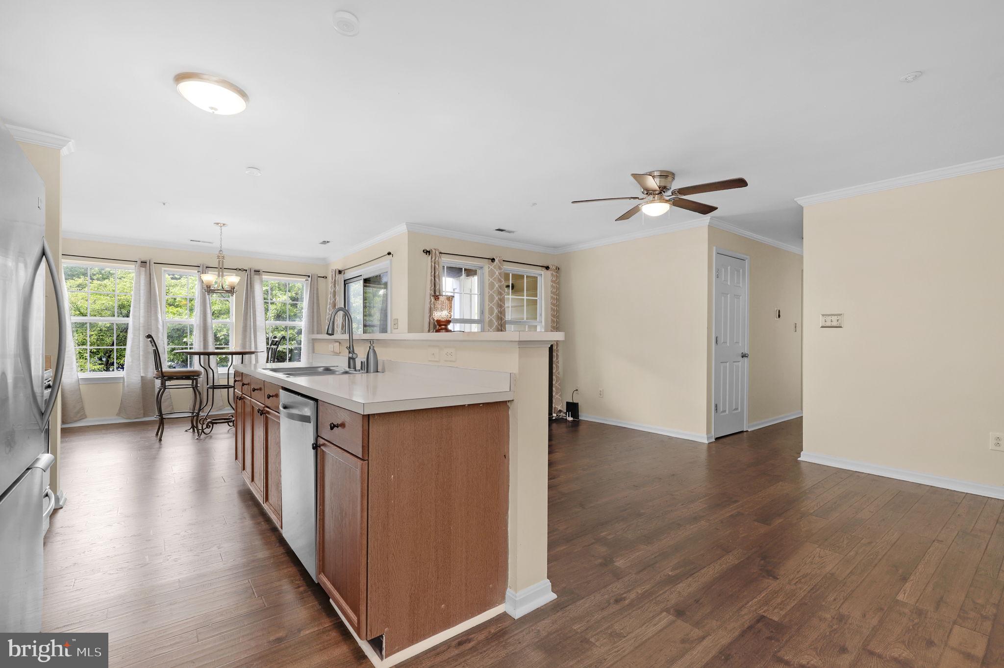 LAKETREE - Residential