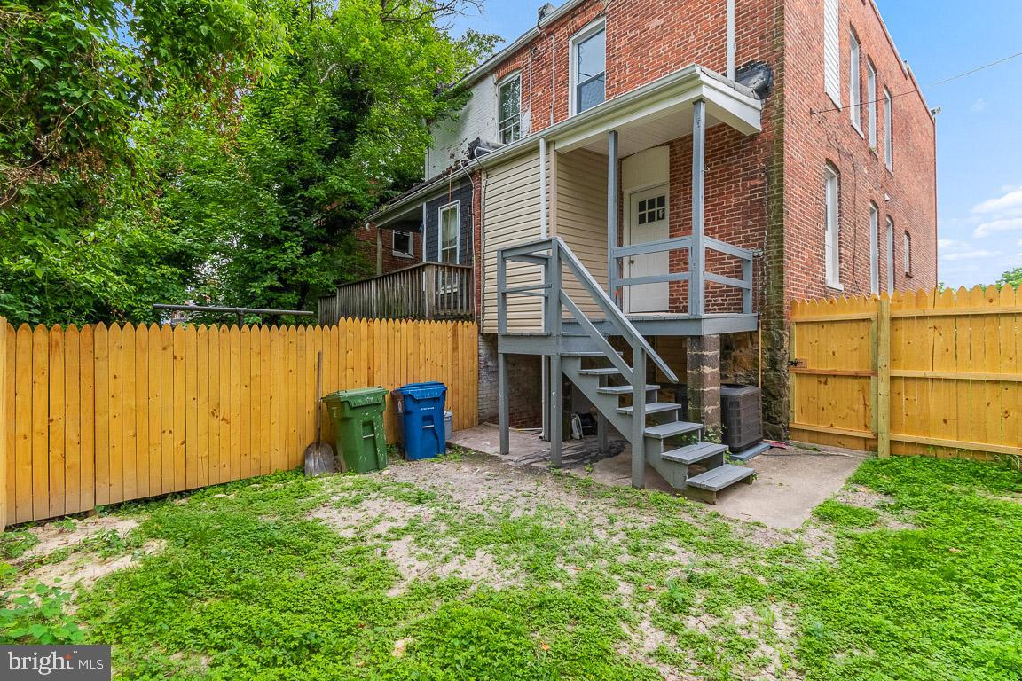 PEN LUCY - Residential