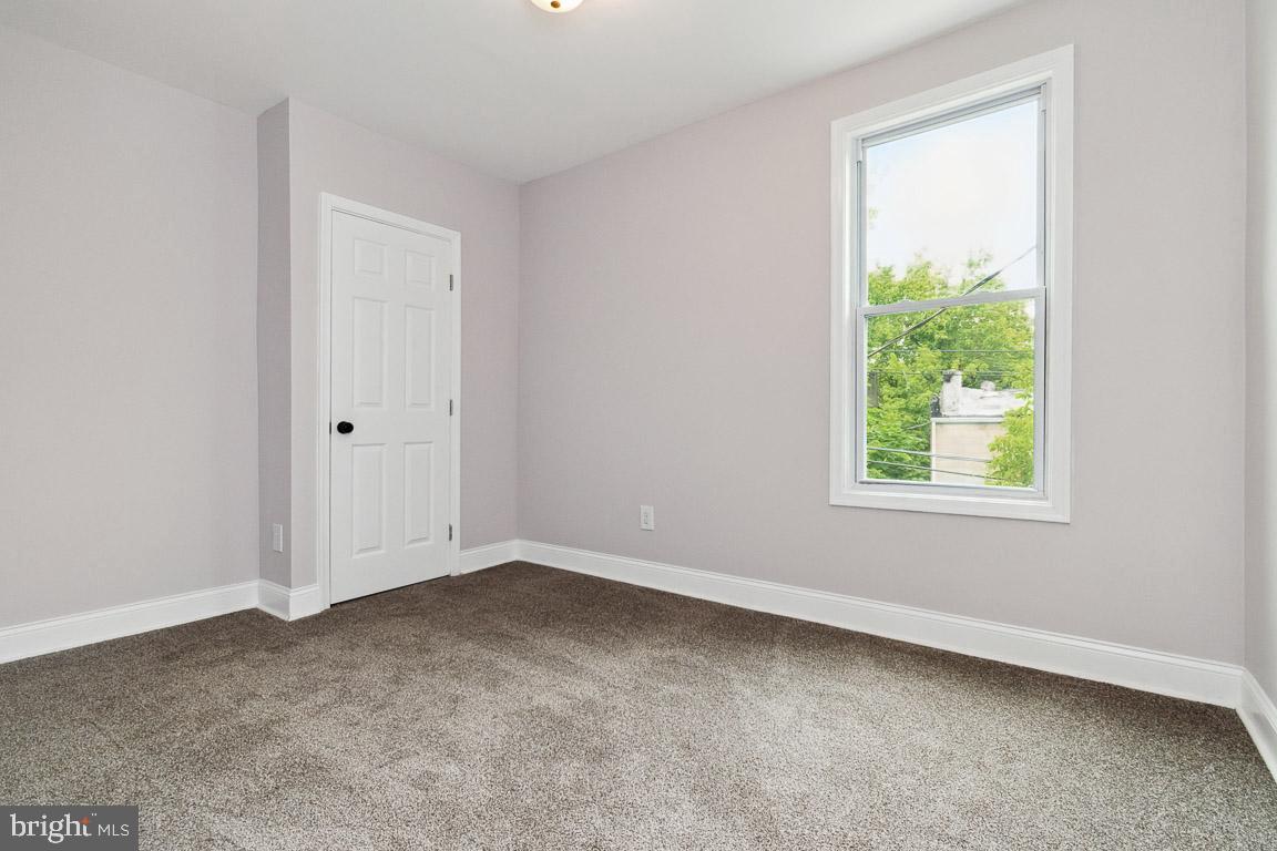 PEN LUCY - Residential