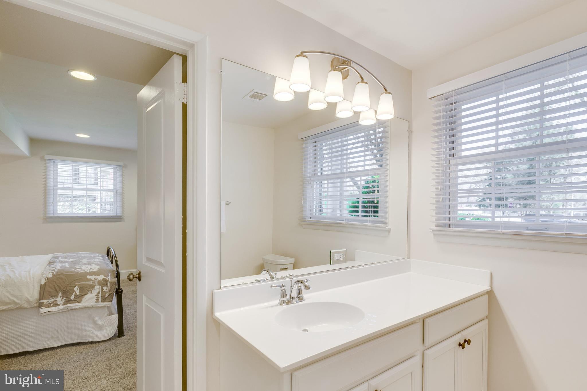 PLYMOUTH HAVEN - Residential