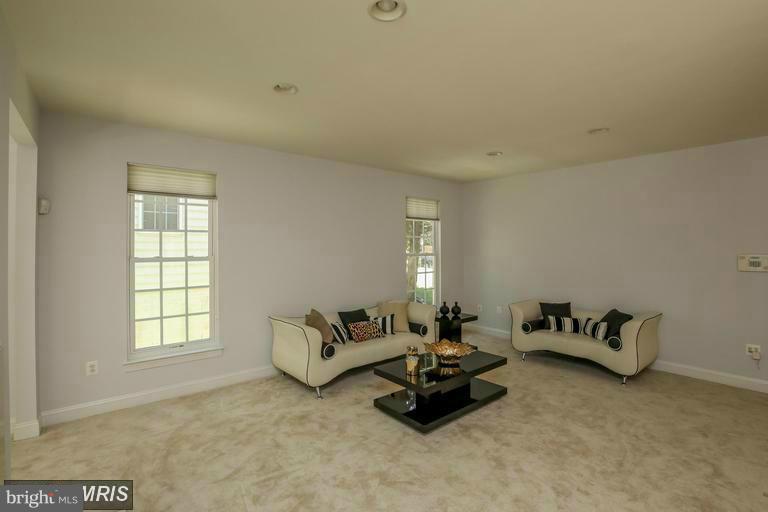 RIDGEFIELD VILLAGE - Residential Lease