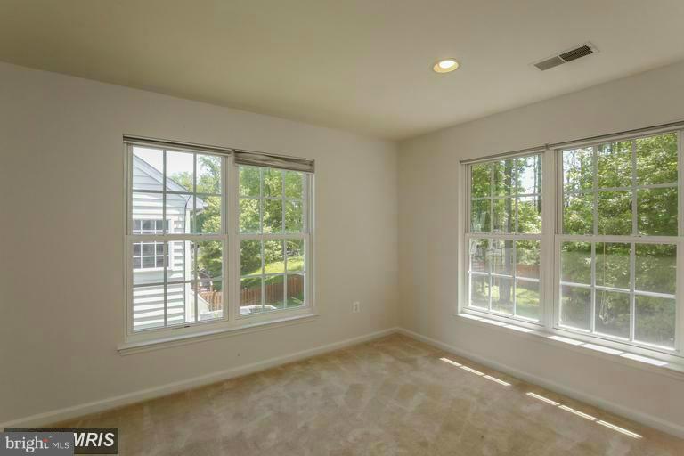 RIDGEFIELD VILLAGE - Residential Lease