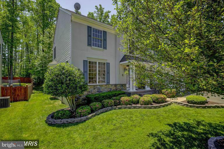 RIDGEFIELD VILLAGE - Residential Lease