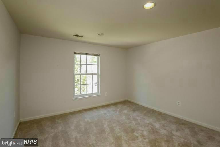 RIDGEFIELD VILLAGE - Residential Lease