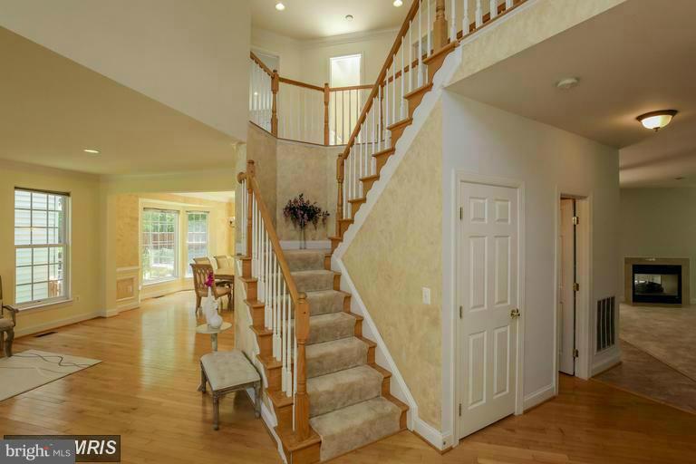 RIDGEFIELD VILLAGE - Residential Lease