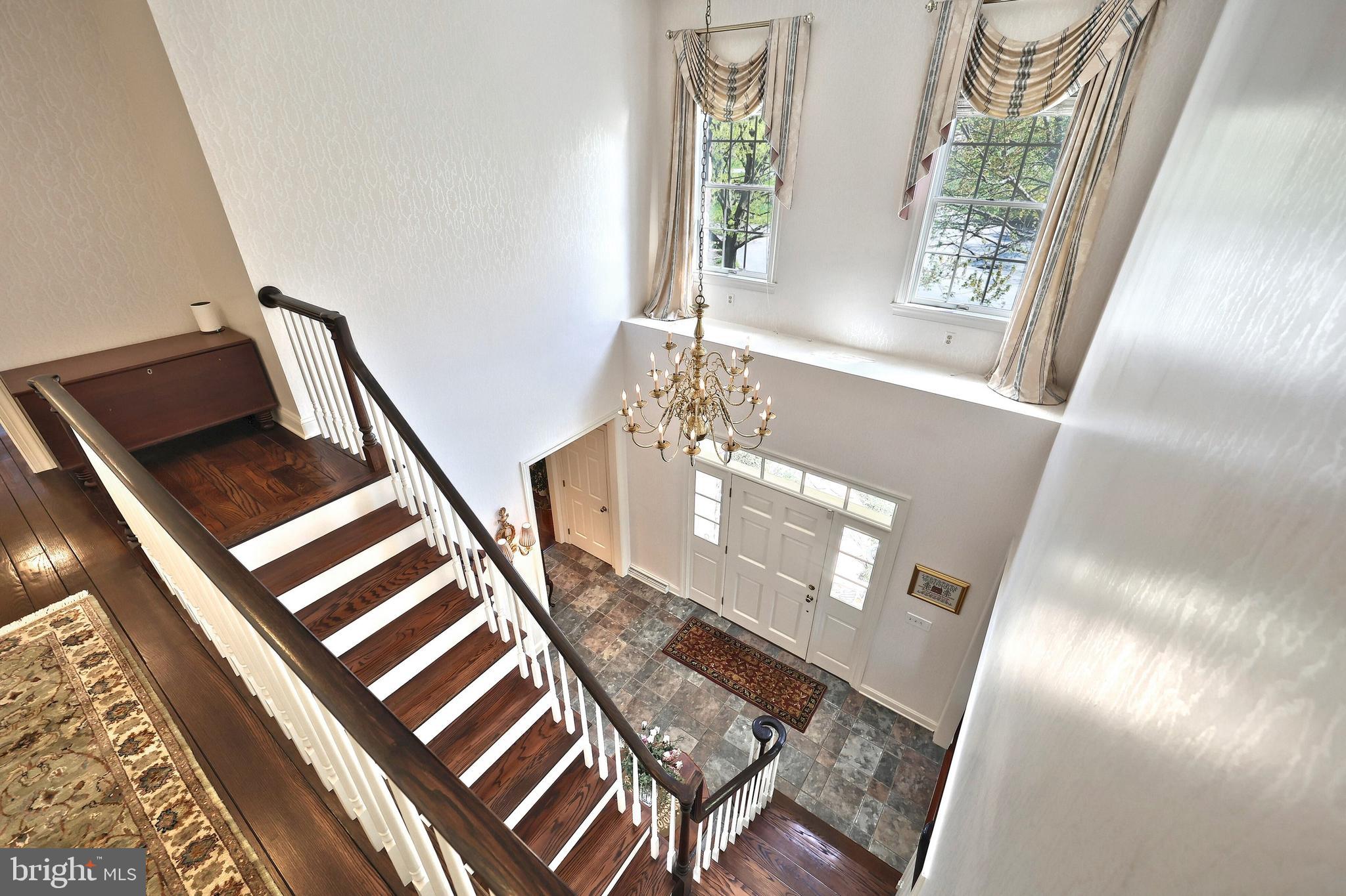 15 WETHERBURN COURT