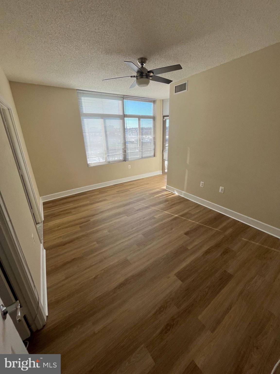 ECLIPSE ON CENTER PARK - Residential Lease