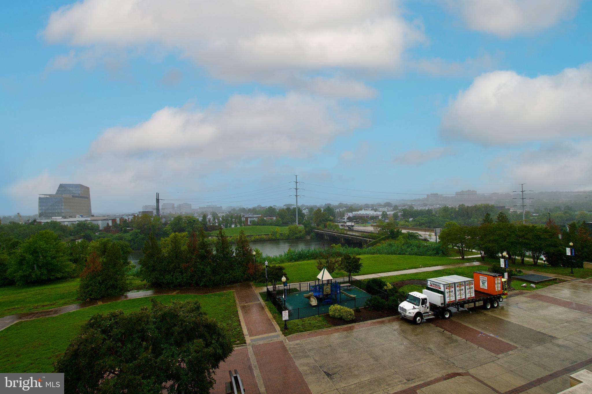 ECLIPSE ON CENTER PARK - Residential Lease