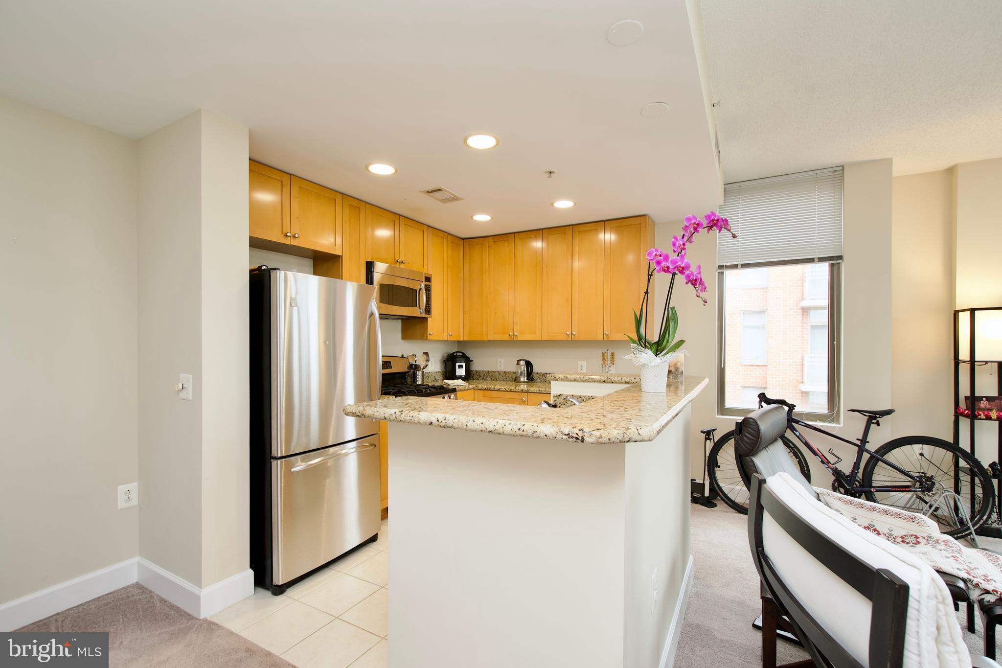 ECLIPSE ON CENTER PARK - Residential Lease