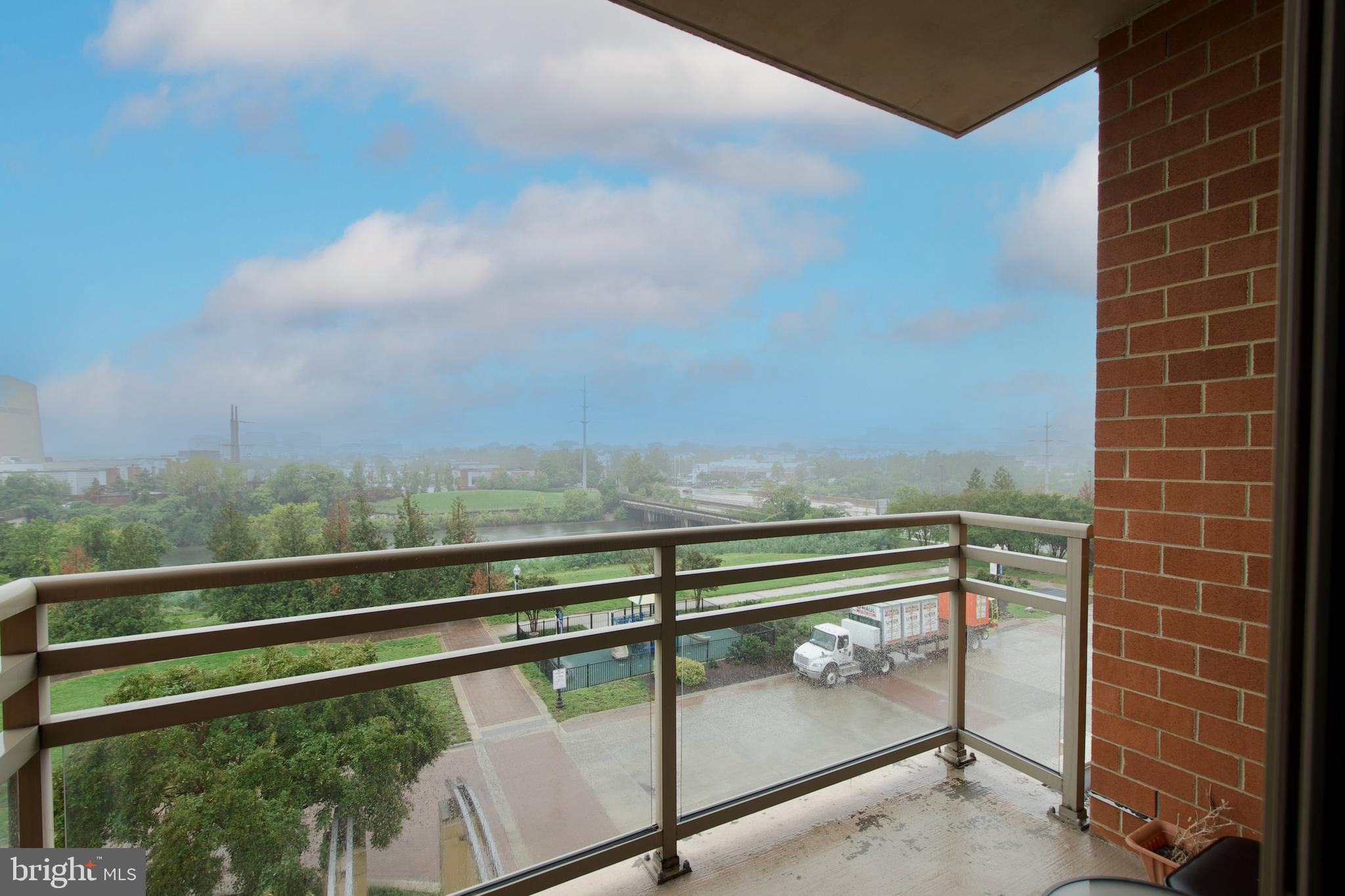 ECLIPSE ON CENTER PARK - Residential Lease