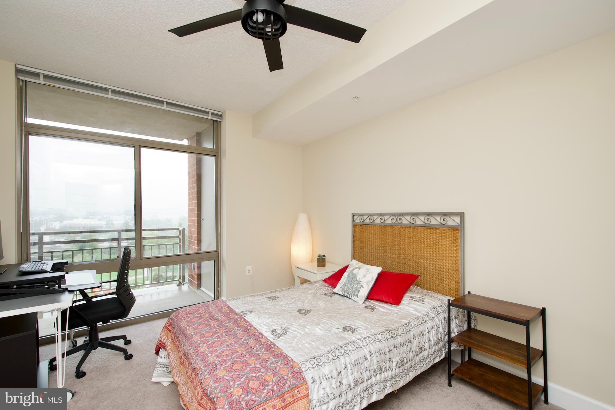 ECLIPSE ON CENTER PARK - Residential Lease