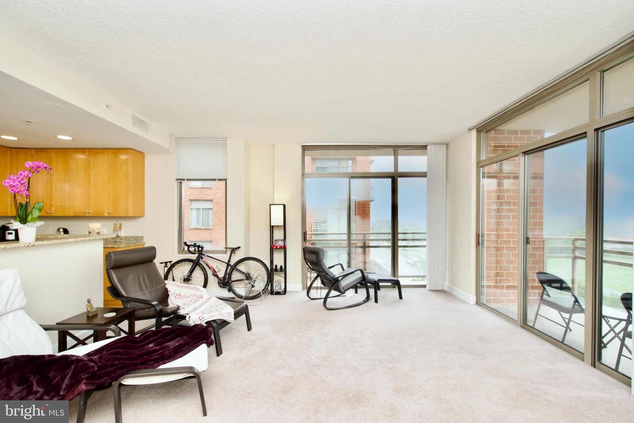 ECLIPSE ON CENTER PARK - Residential Lease