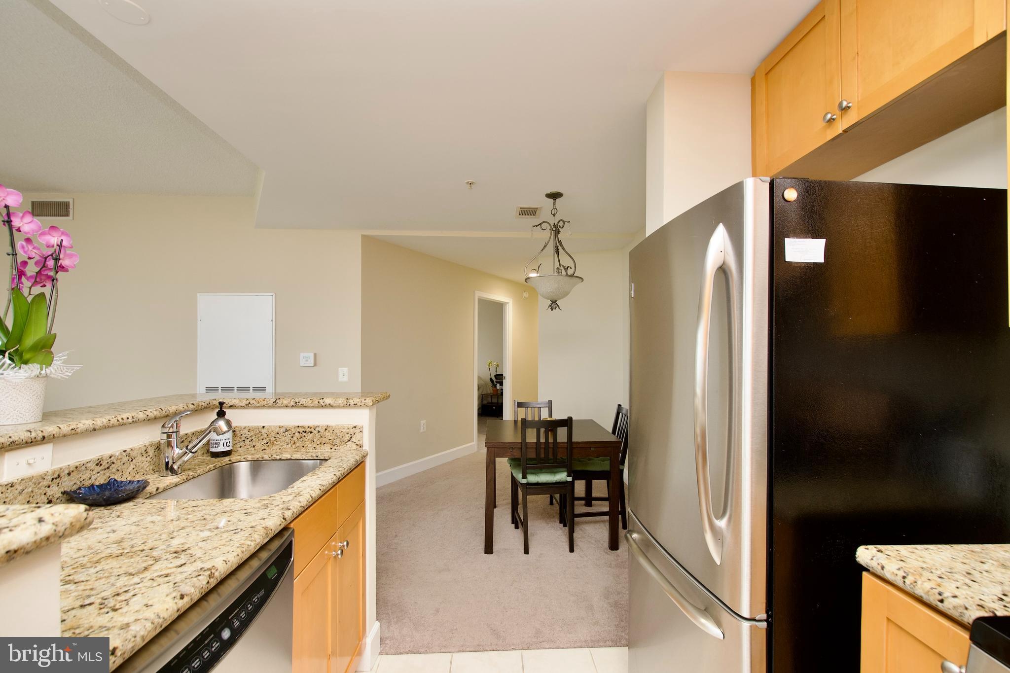 ECLIPSE ON CENTER PARK - Residential Lease