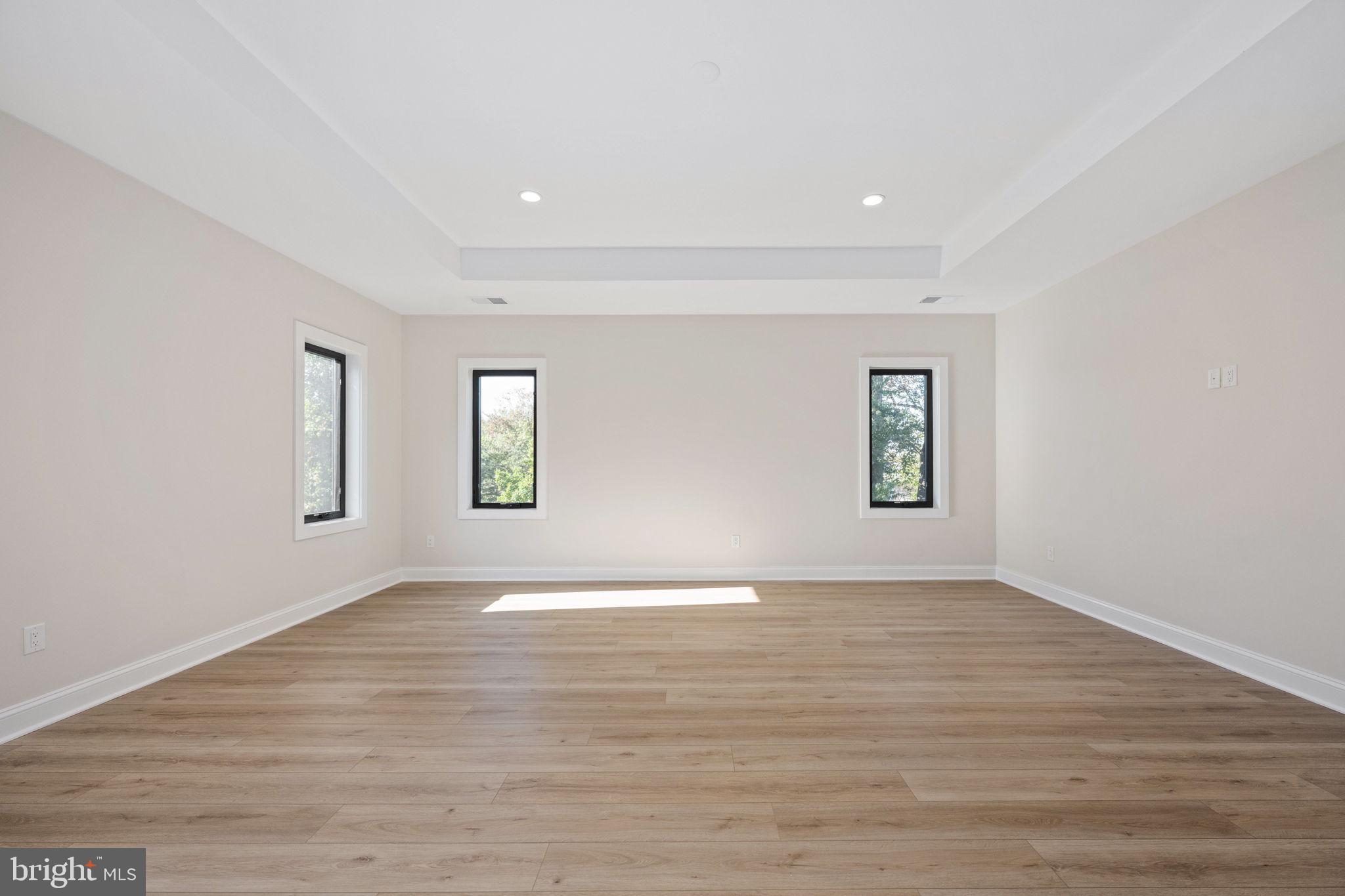 PIMMIT HILLS - Residential