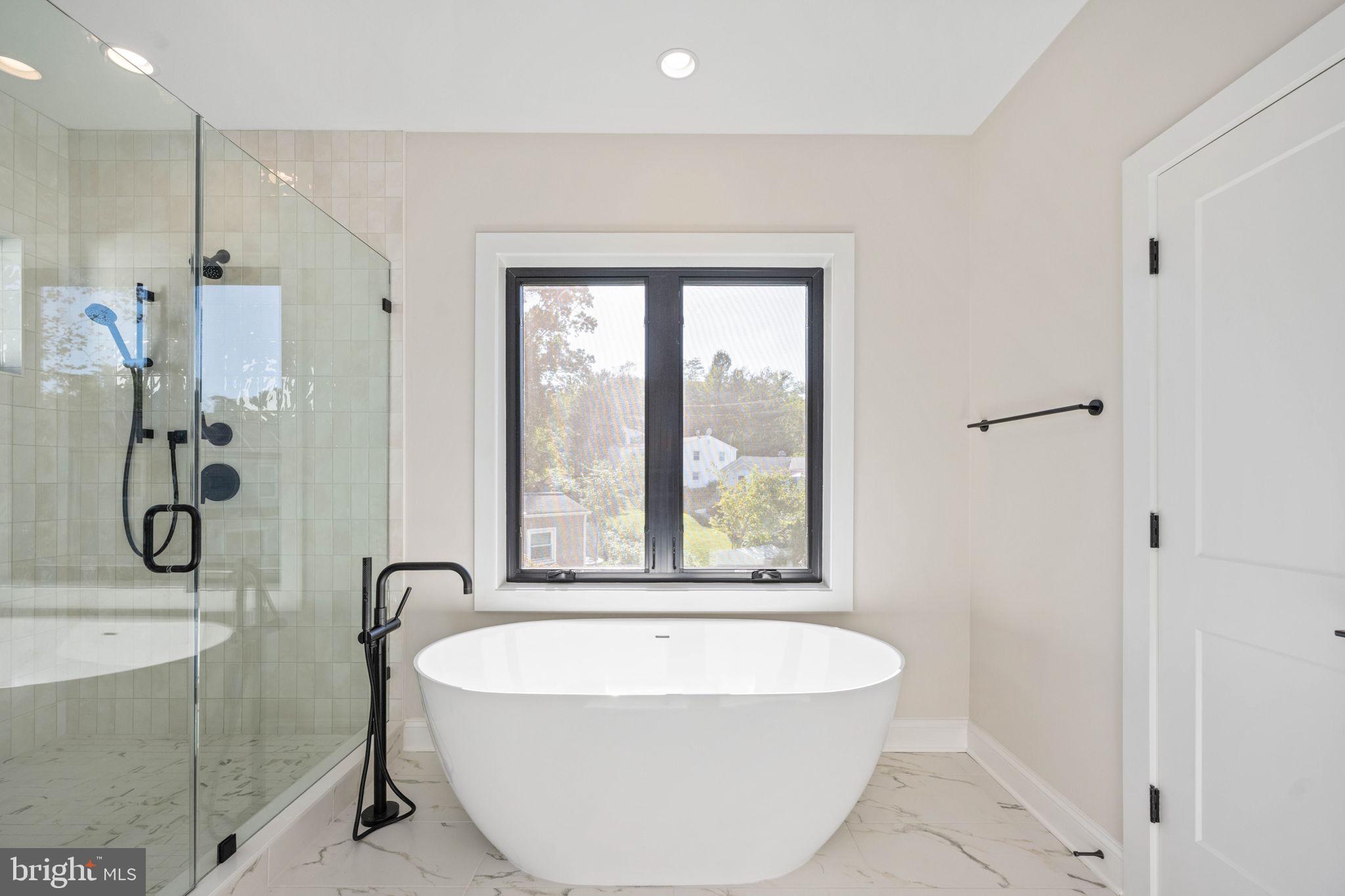 PIMMIT HILLS - Residential