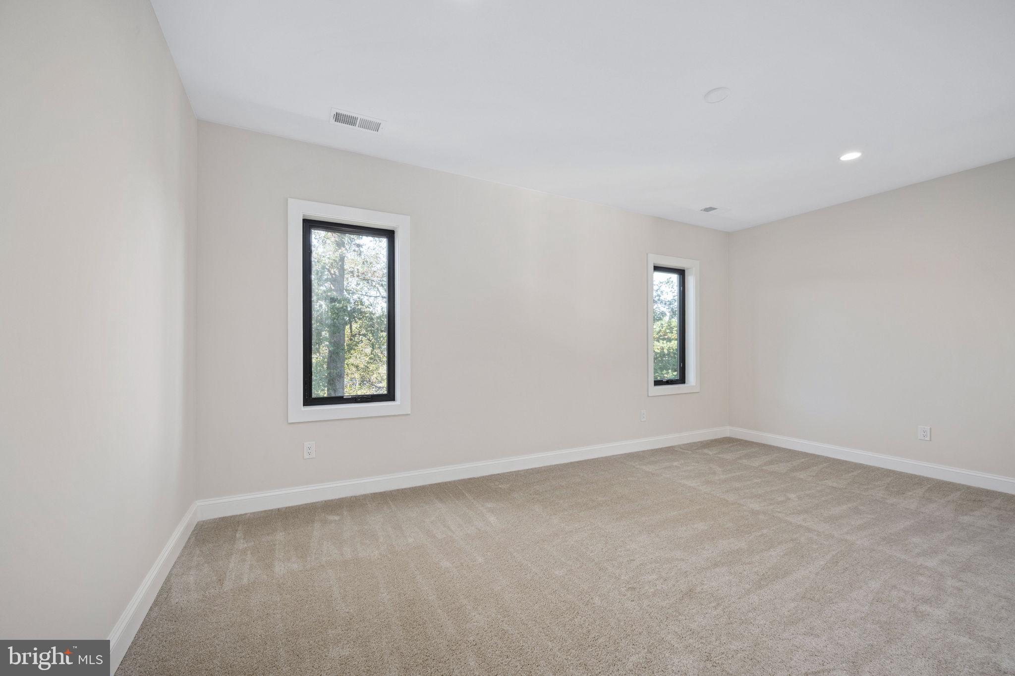 PIMMIT HILLS - Residential