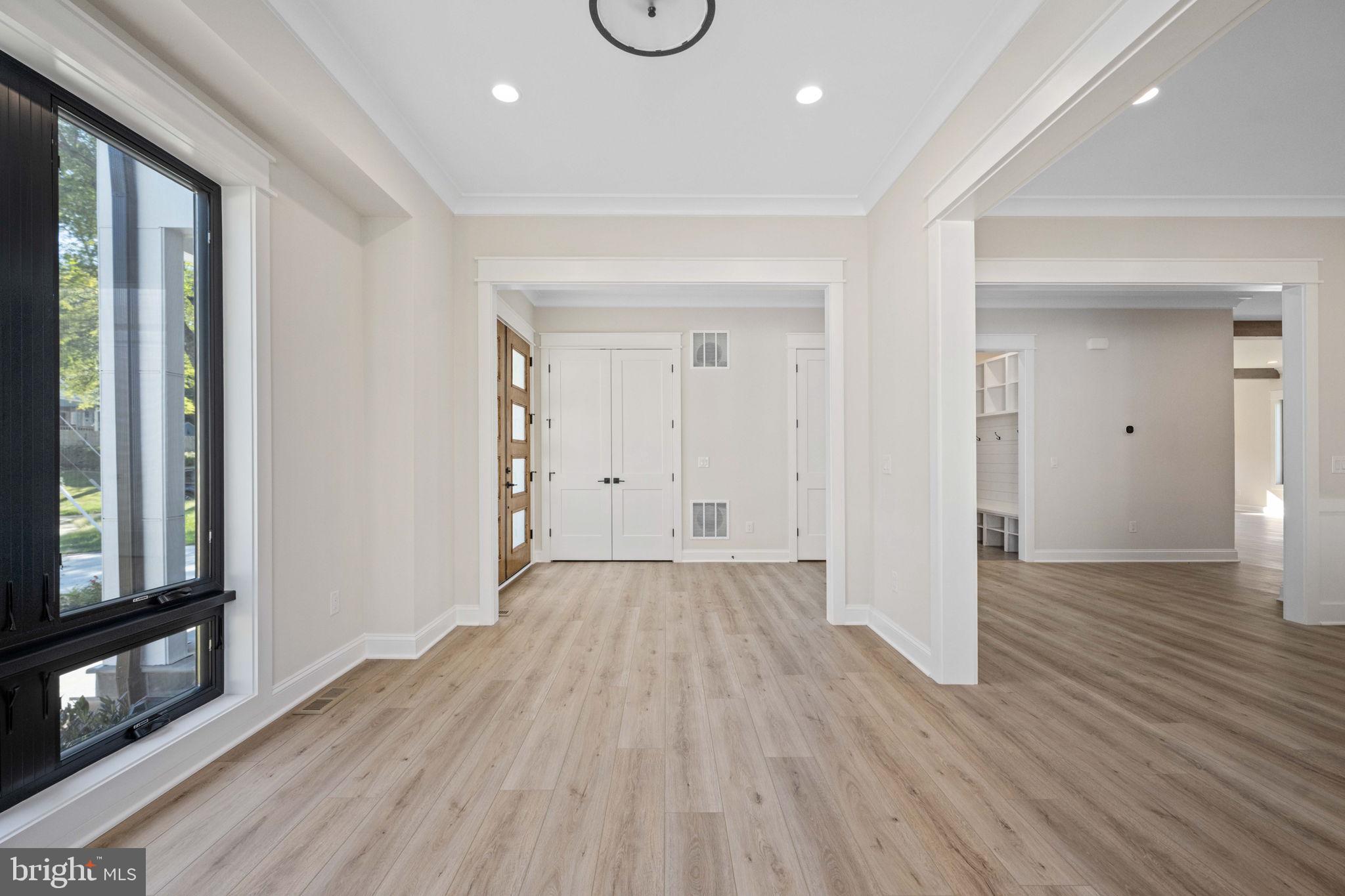 PIMMIT HILLS - Residential